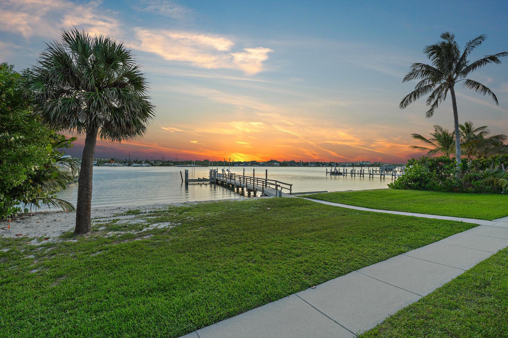 613 S Beach Road | Jupiter, Florida