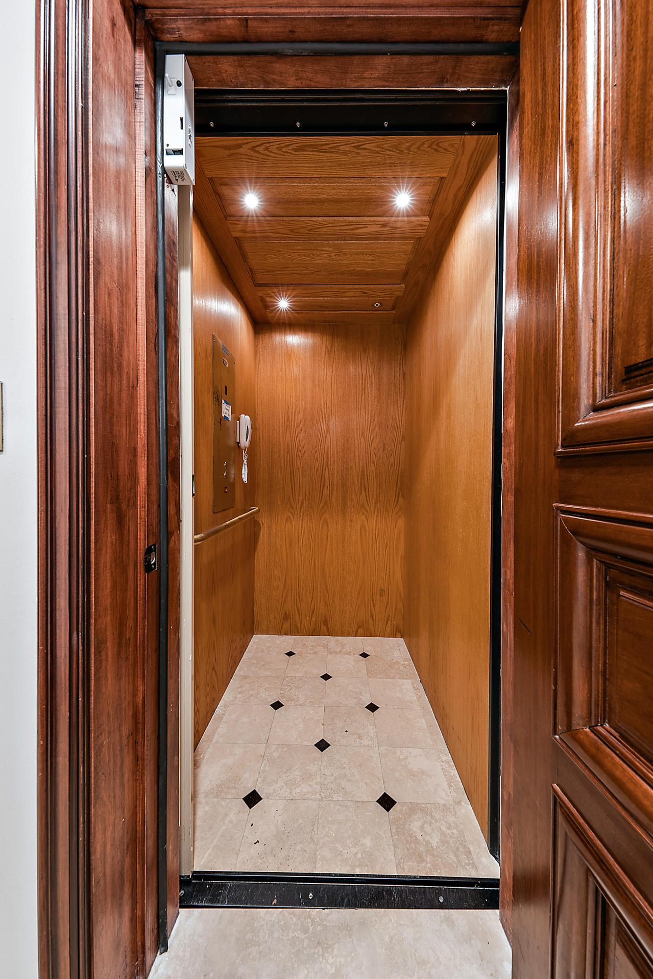 613 S Beach Road | Jupiter, Florida