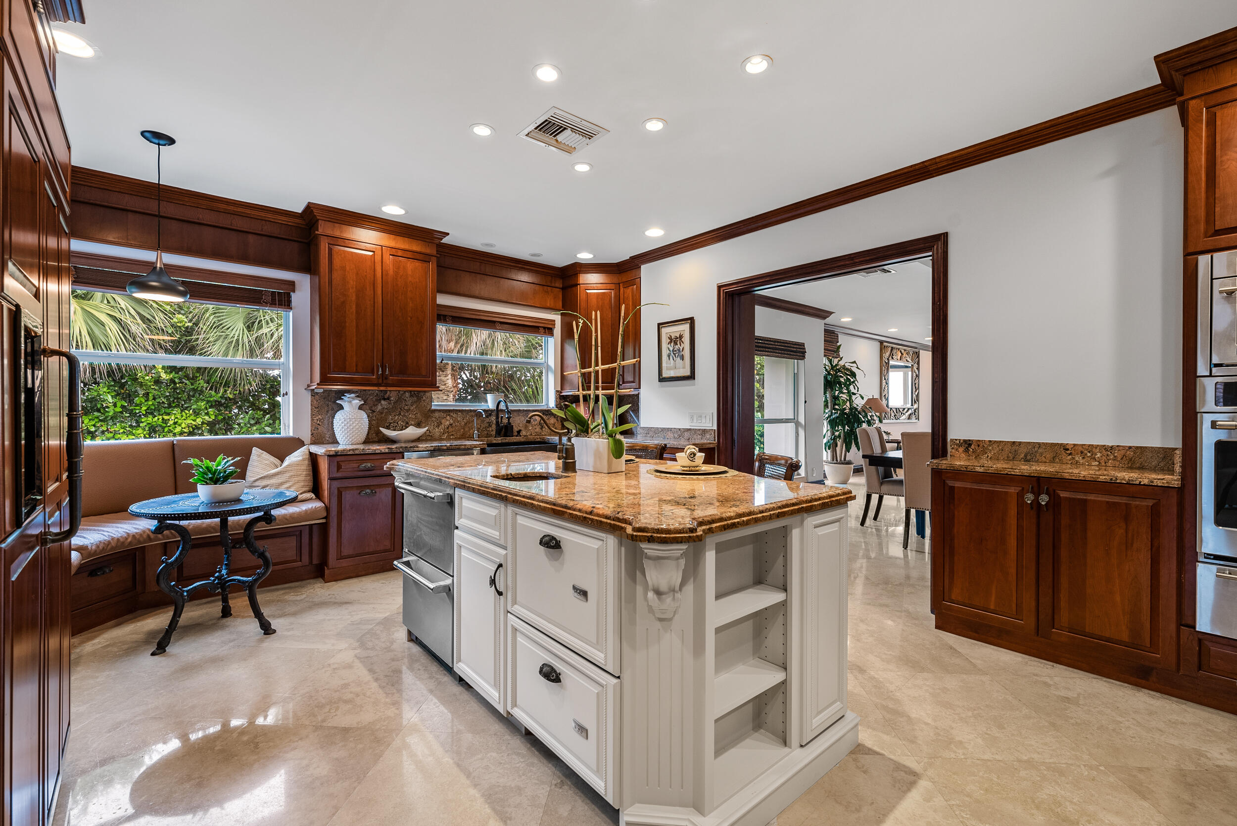 613 S Beach Road | Jupiter, Florida