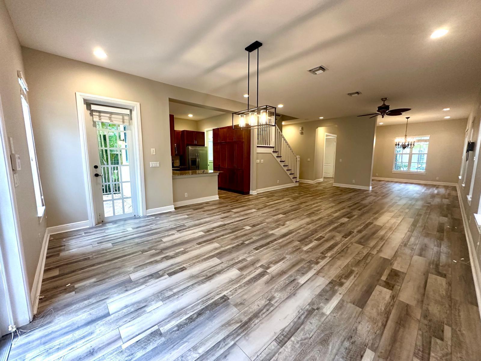 224 W Bay Cedar Circle