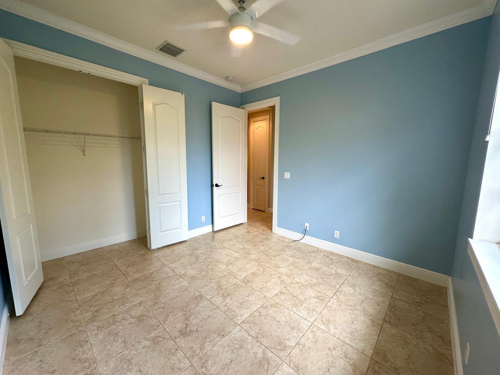 224 W Bay Cedar Circle