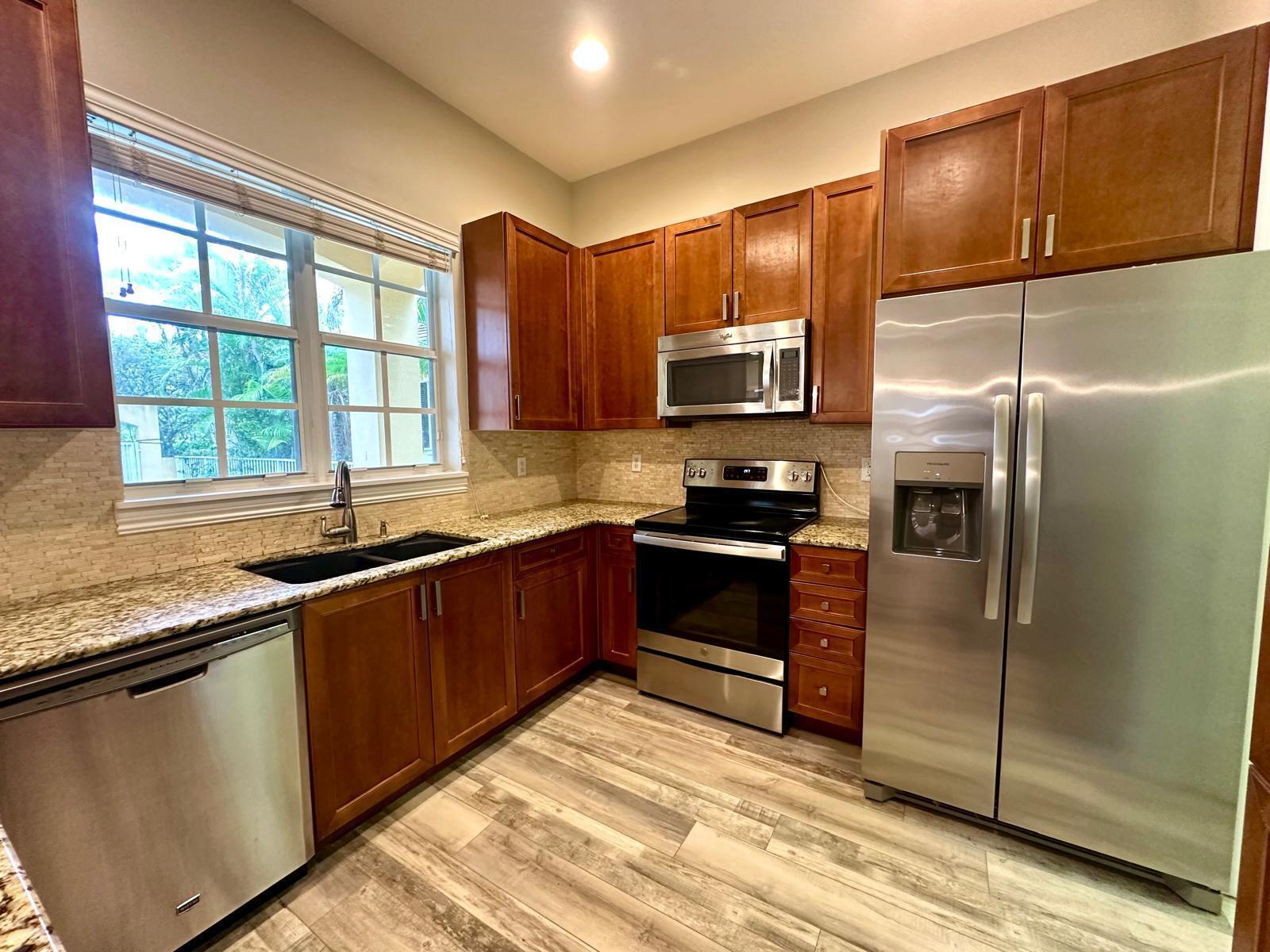 224 W Bay Cedar Circle