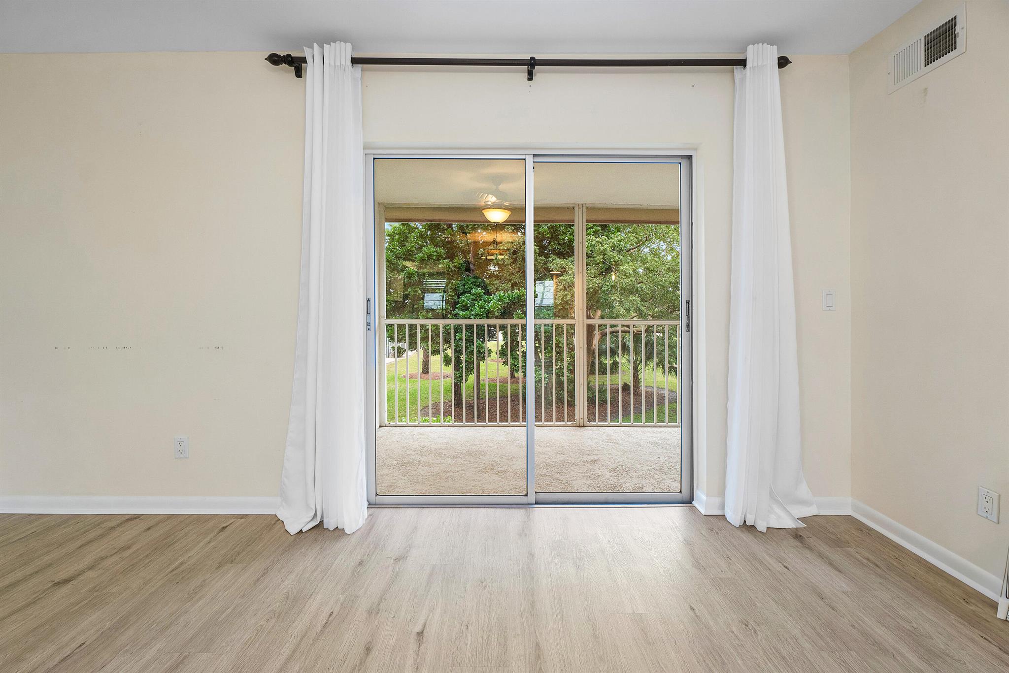 18081 SE Country Club Drive 32-318