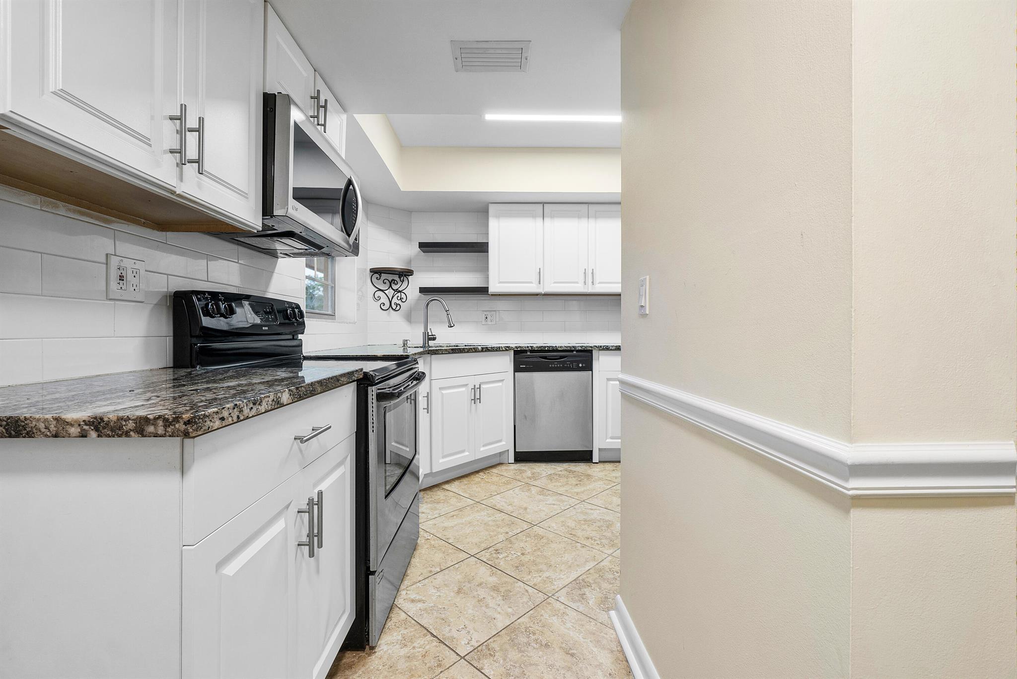 18081 SE Country Club Drive 32-318