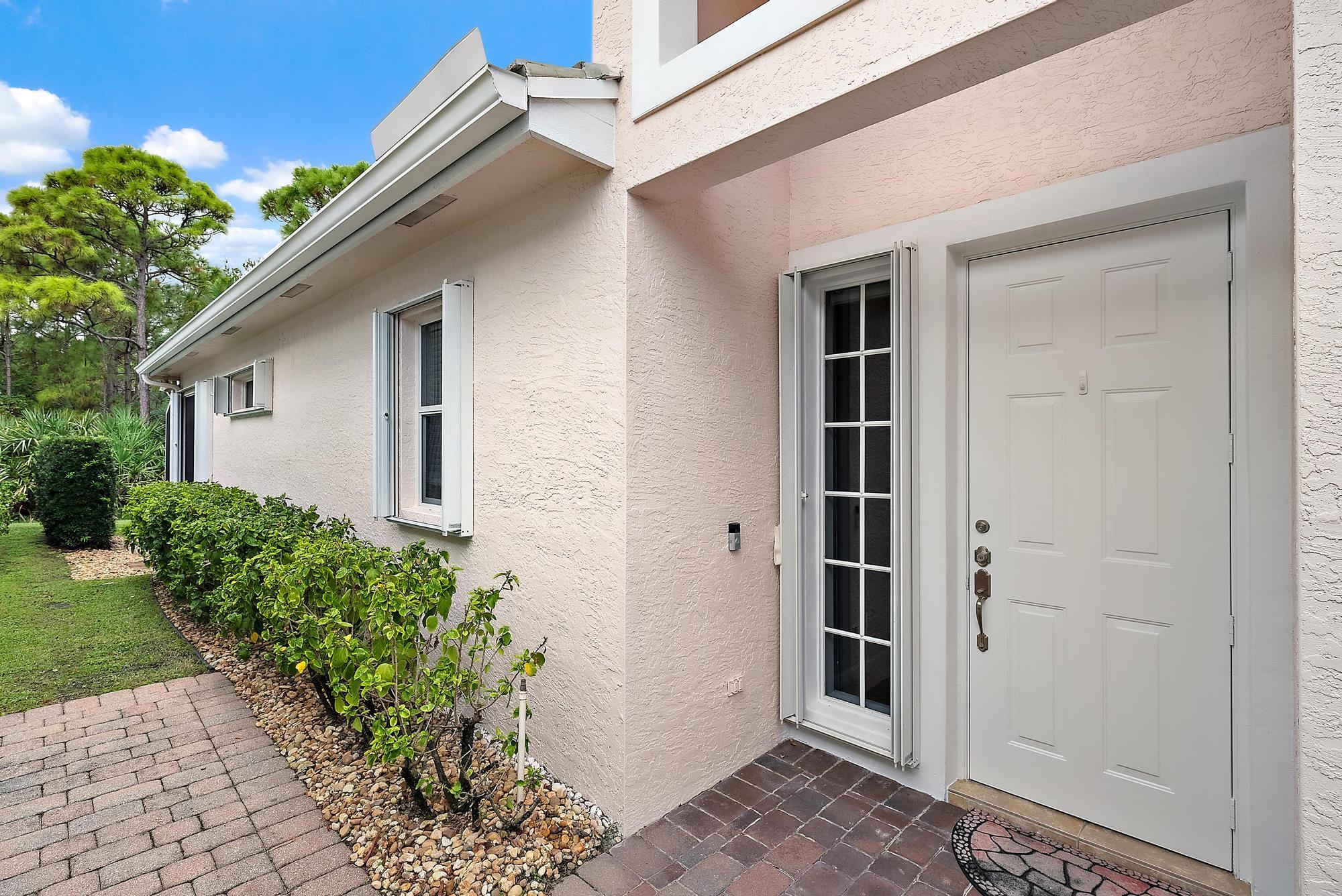 4662 SE Bridgetown Court