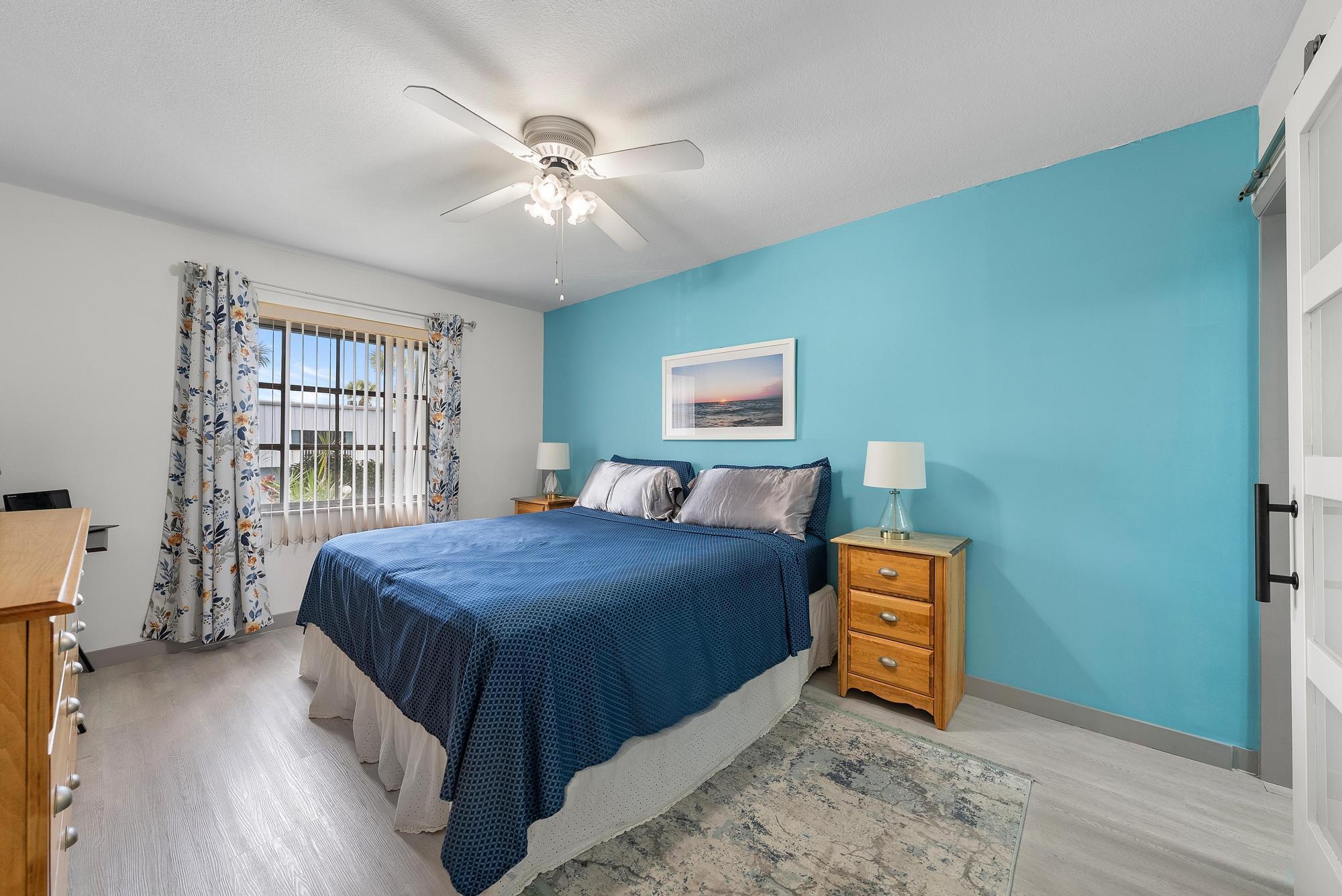 950 S Kanner Hwy B-24