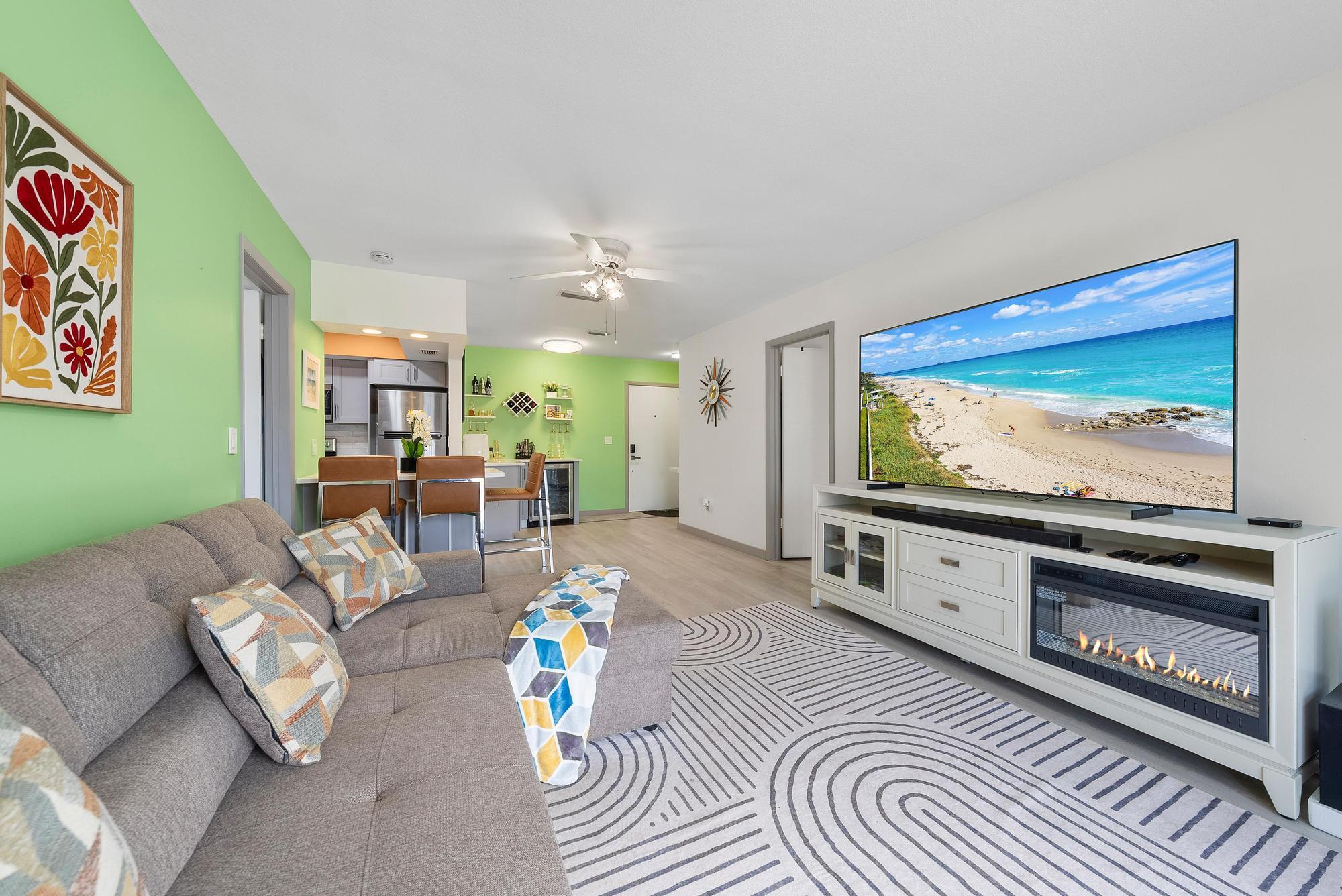 950 S Kanner Hwy B-24