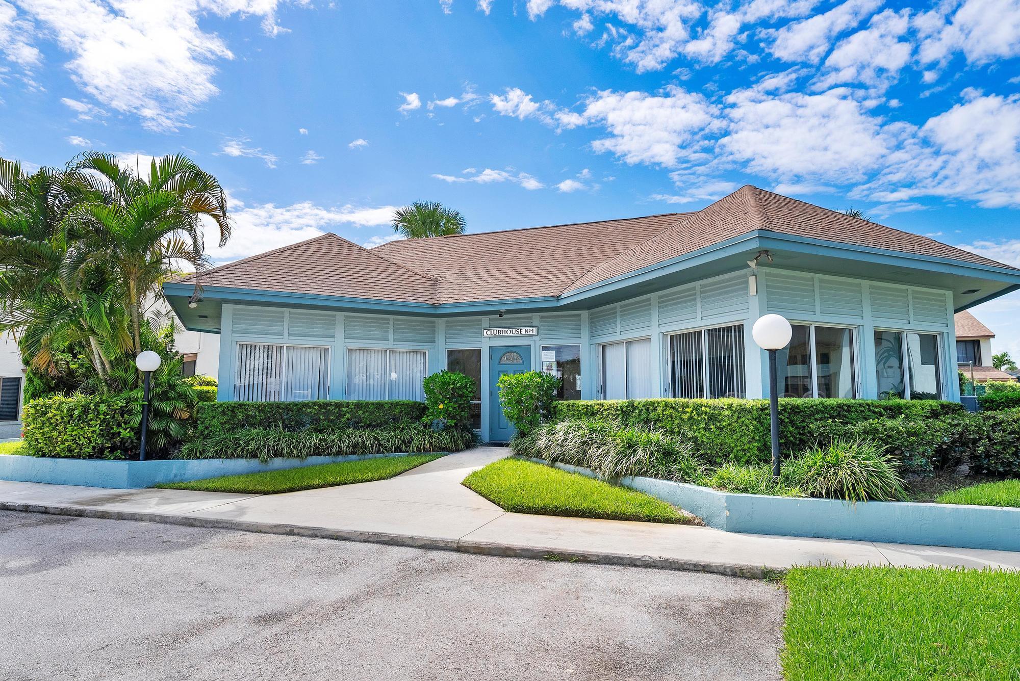 950 S Kanner Hwy B-24