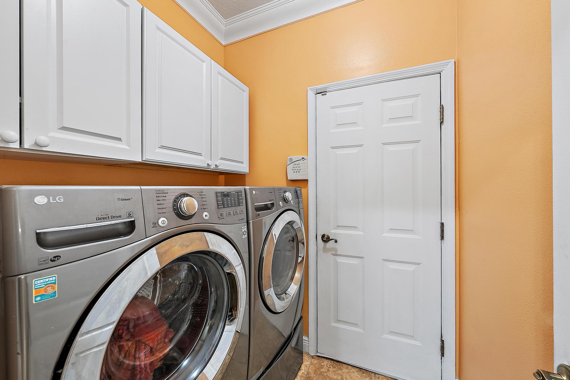 565 SW Halden Avenue | Port Saint Lucie, Florida