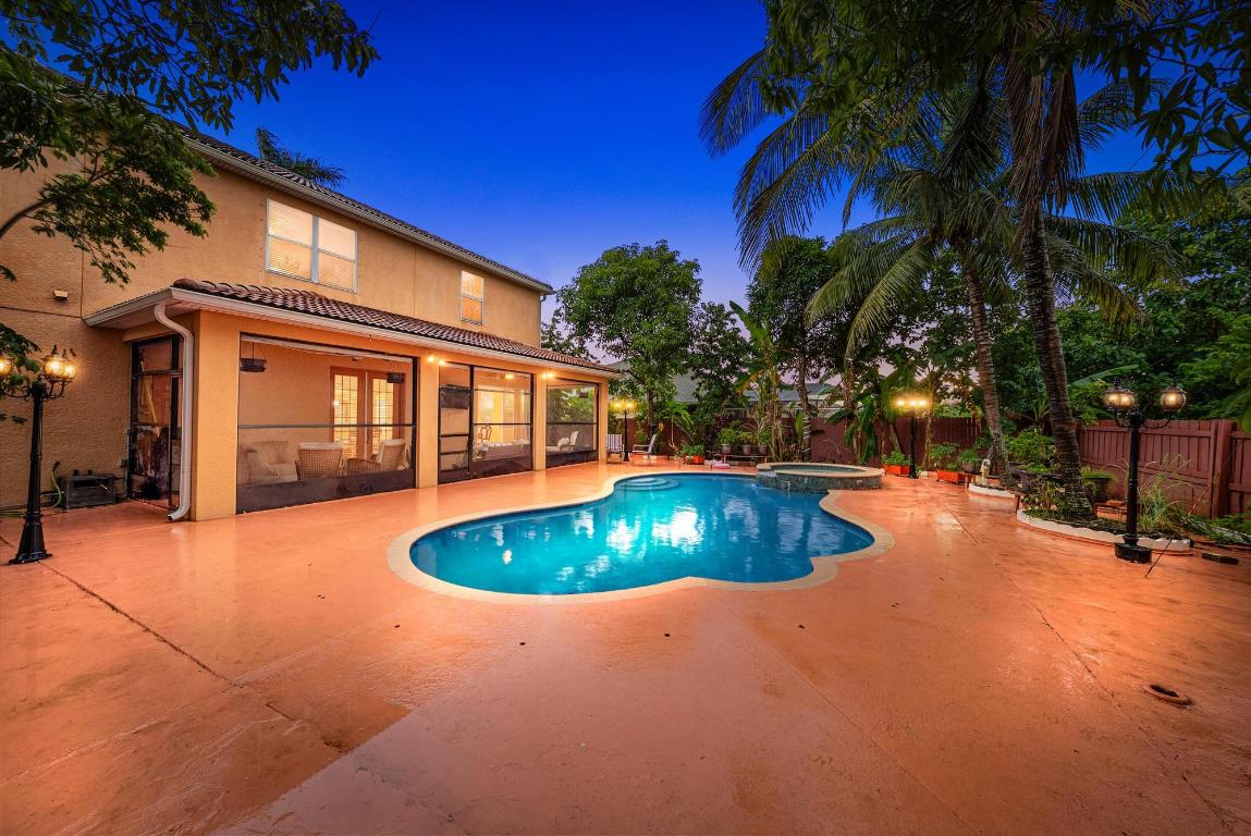 565 SW Halden Avenue