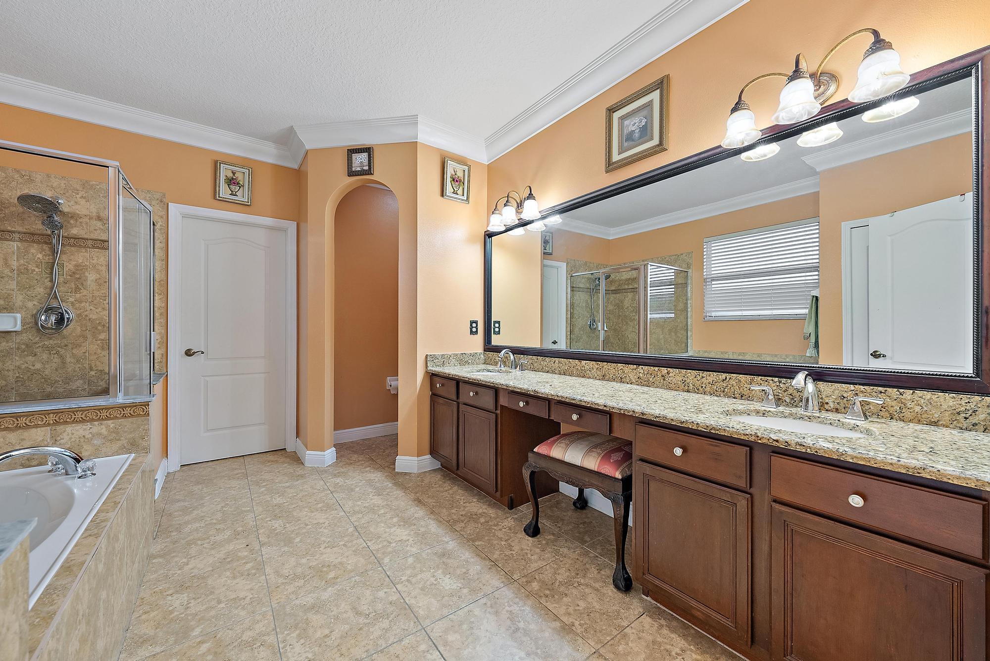 565 SW Halden Avenue | Port Saint Lucie, Florida