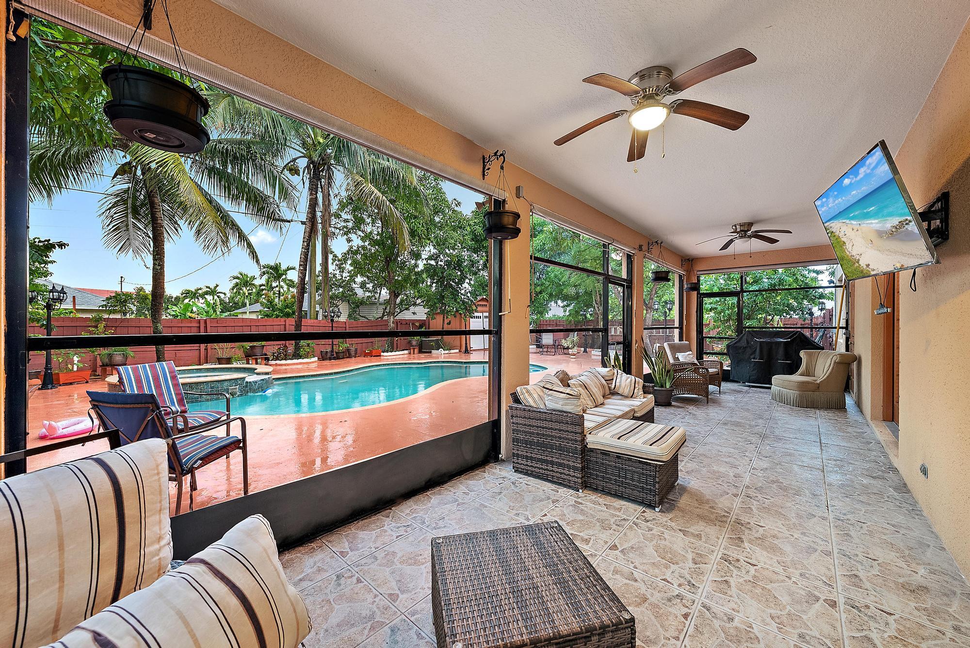 565 SW Halden Avenue | Port Saint Lucie, Florida