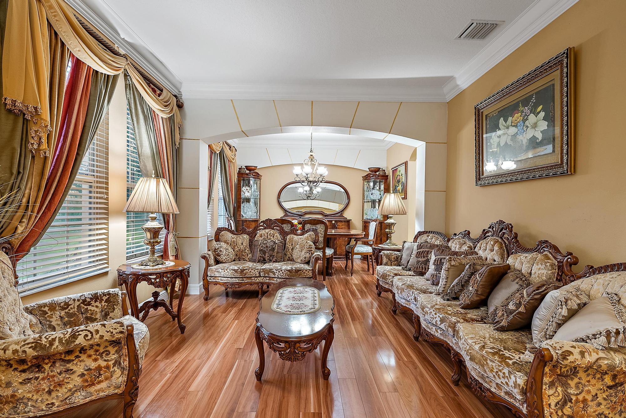 565 SW Halden Avenue | Port Saint Lucie, Florida