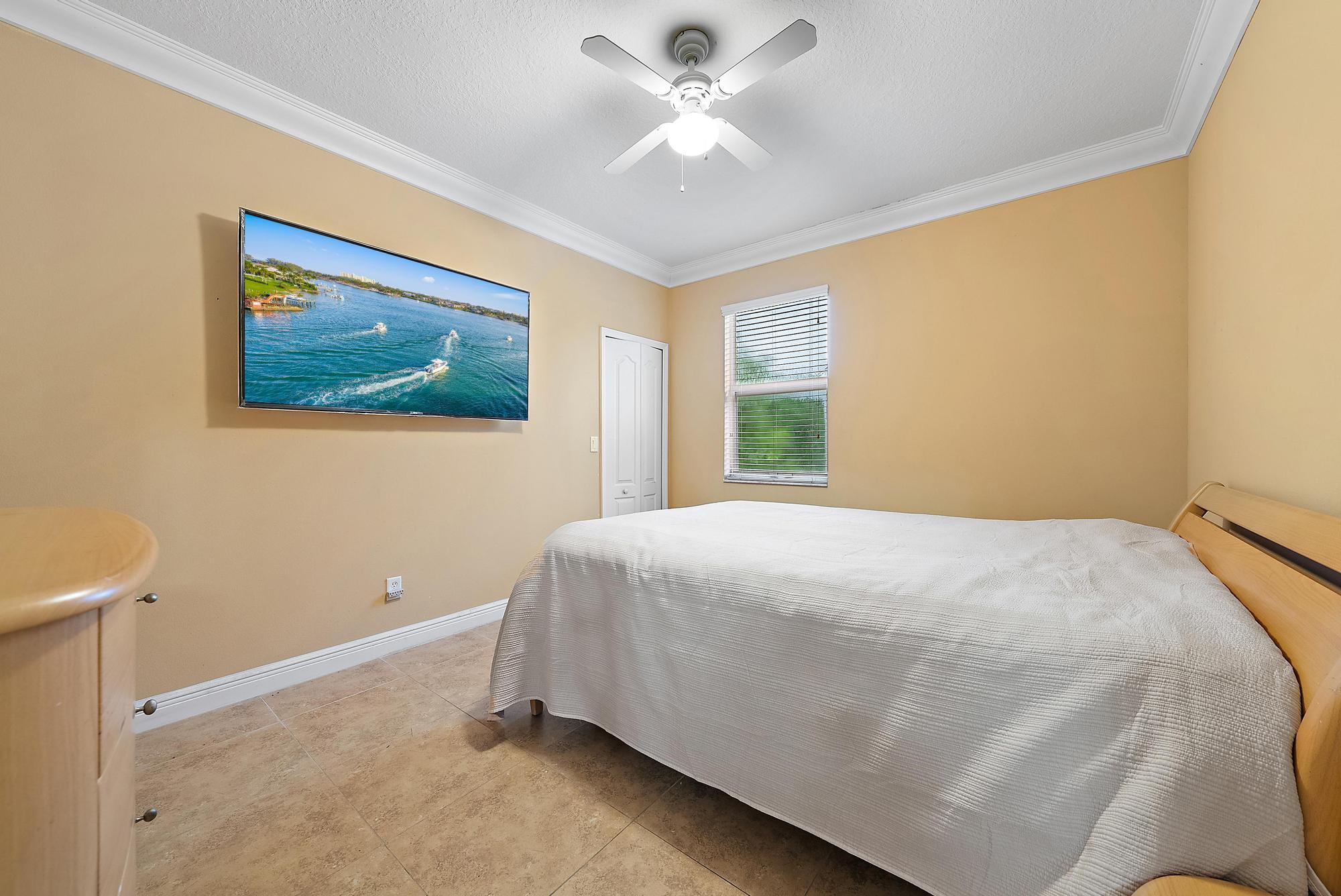 565 SW Halden Avenue | Port Saint Lucie, Florida