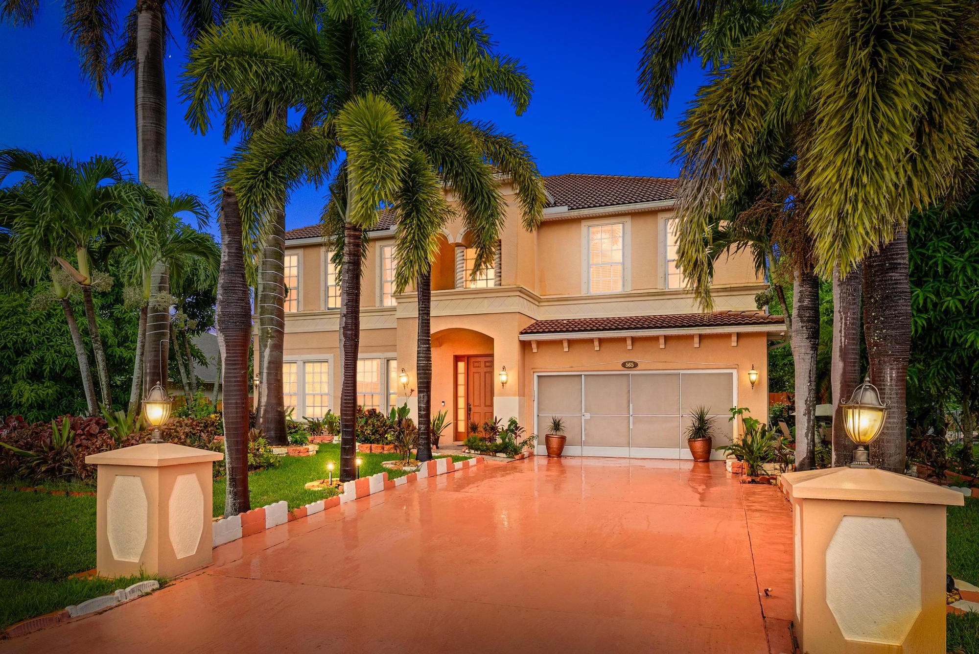 565 SW Halden Avenue | Port Saint Lucie, Florida