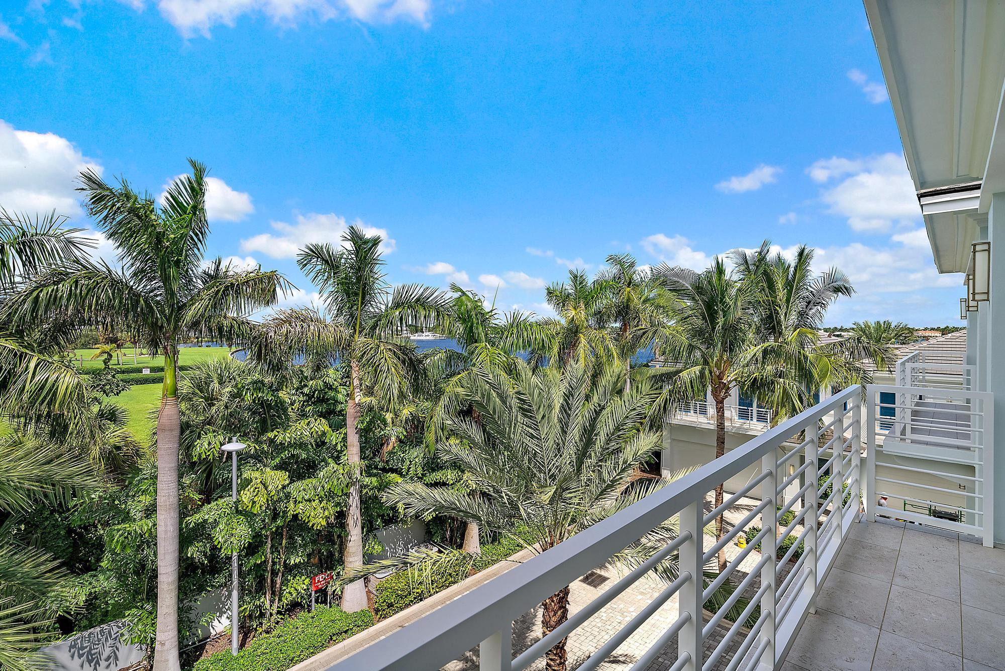 108 Water Club Court N