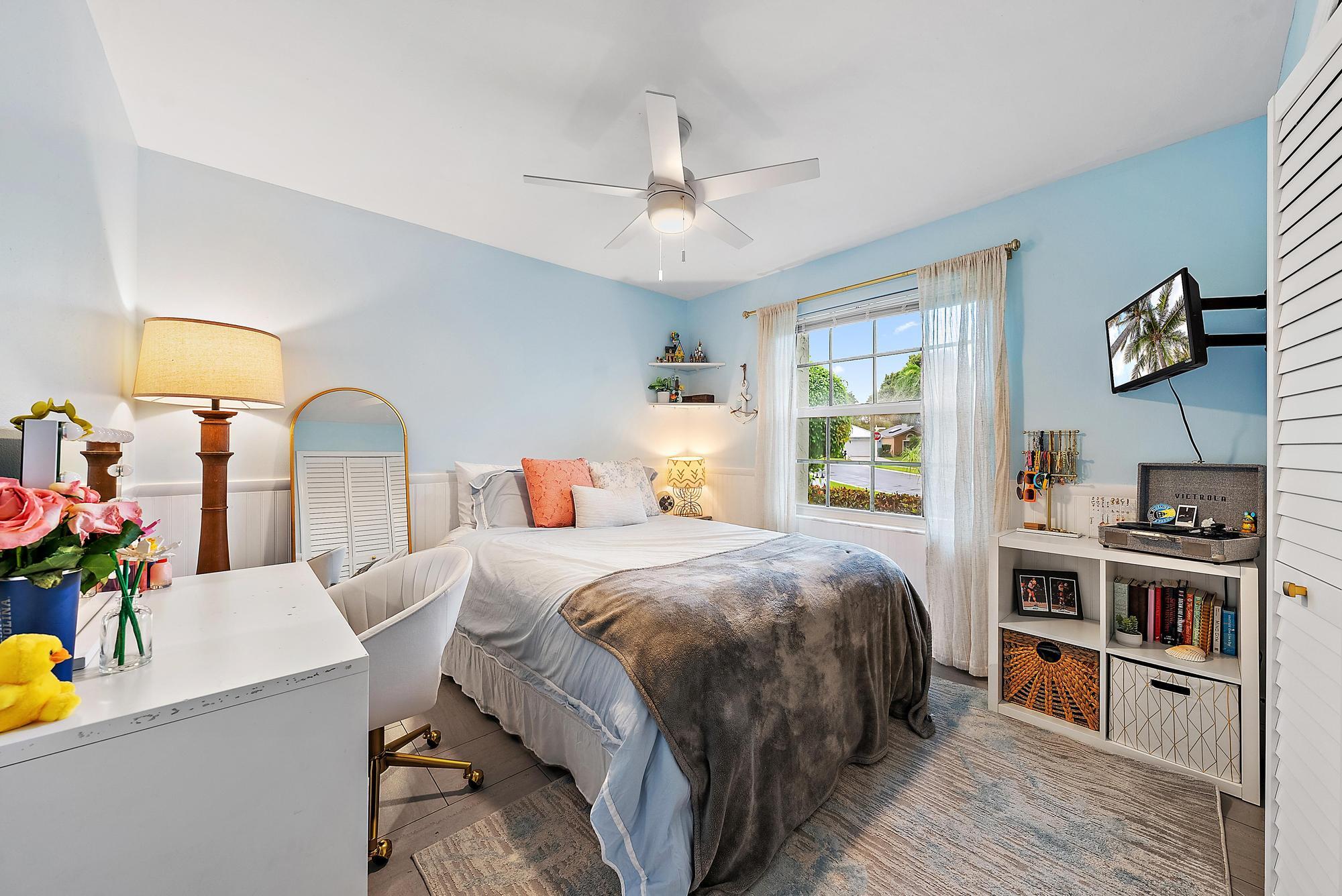 112 Spoonbill Court