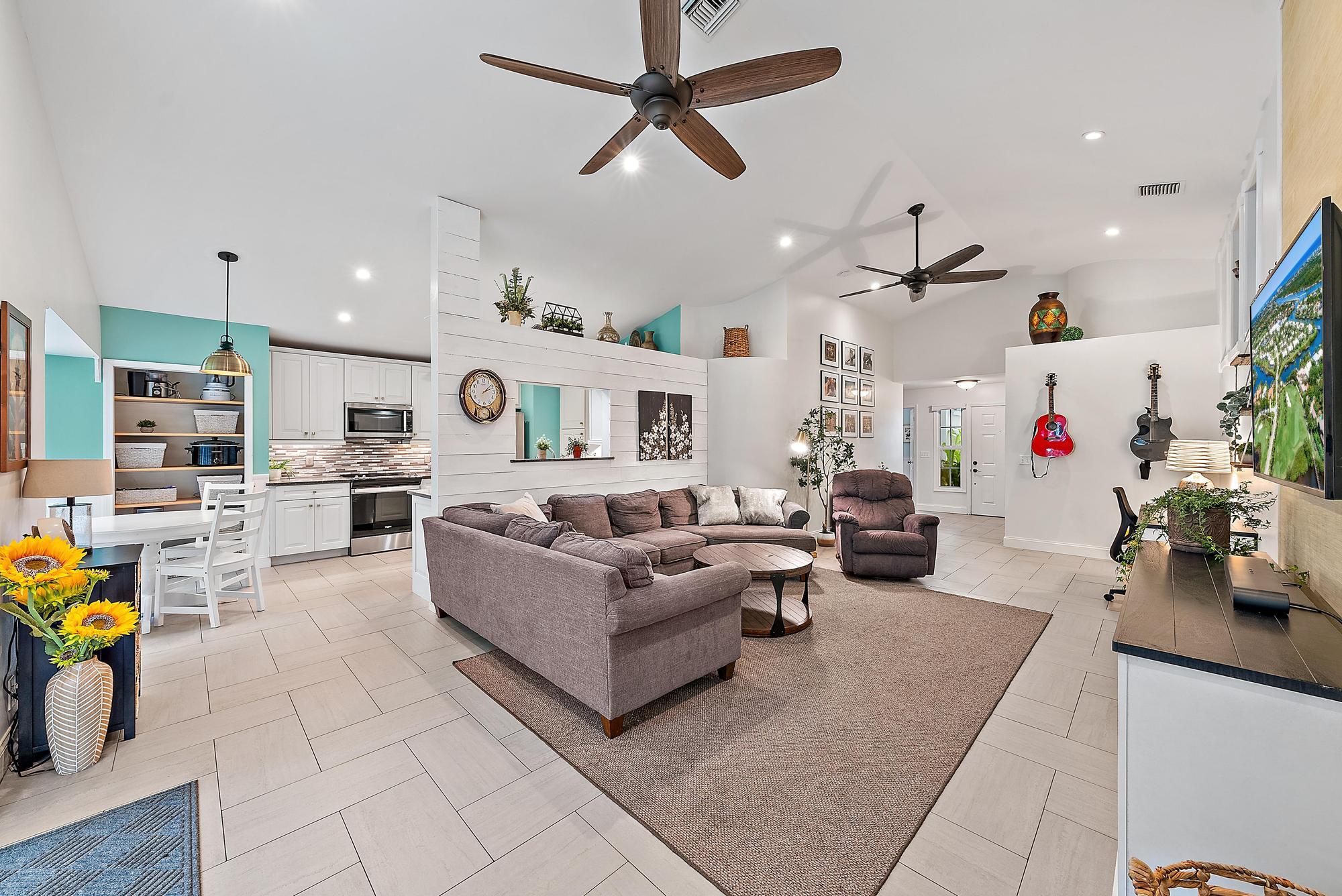 112 Spoonbill Court