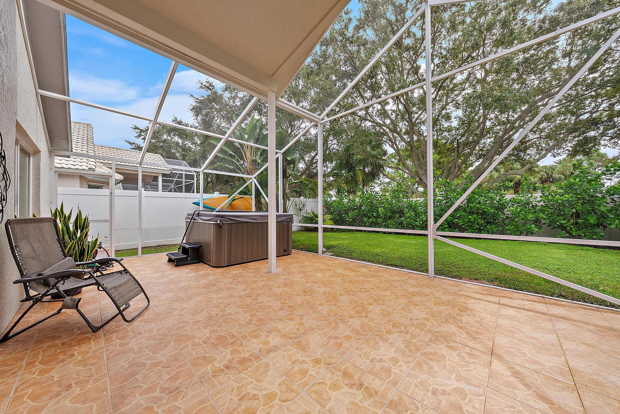 112 Spoonbill Court