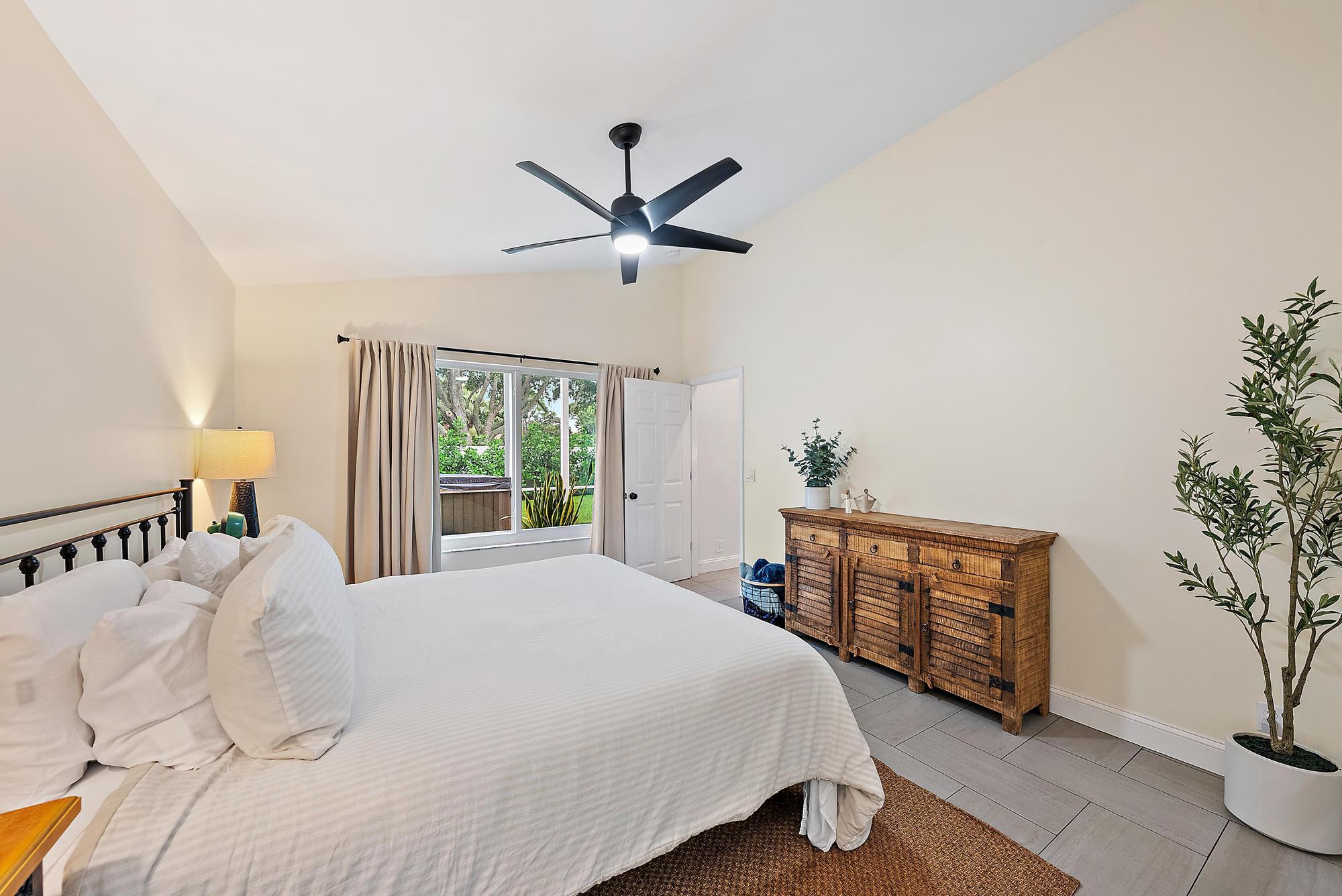 112 Spoonbill Court