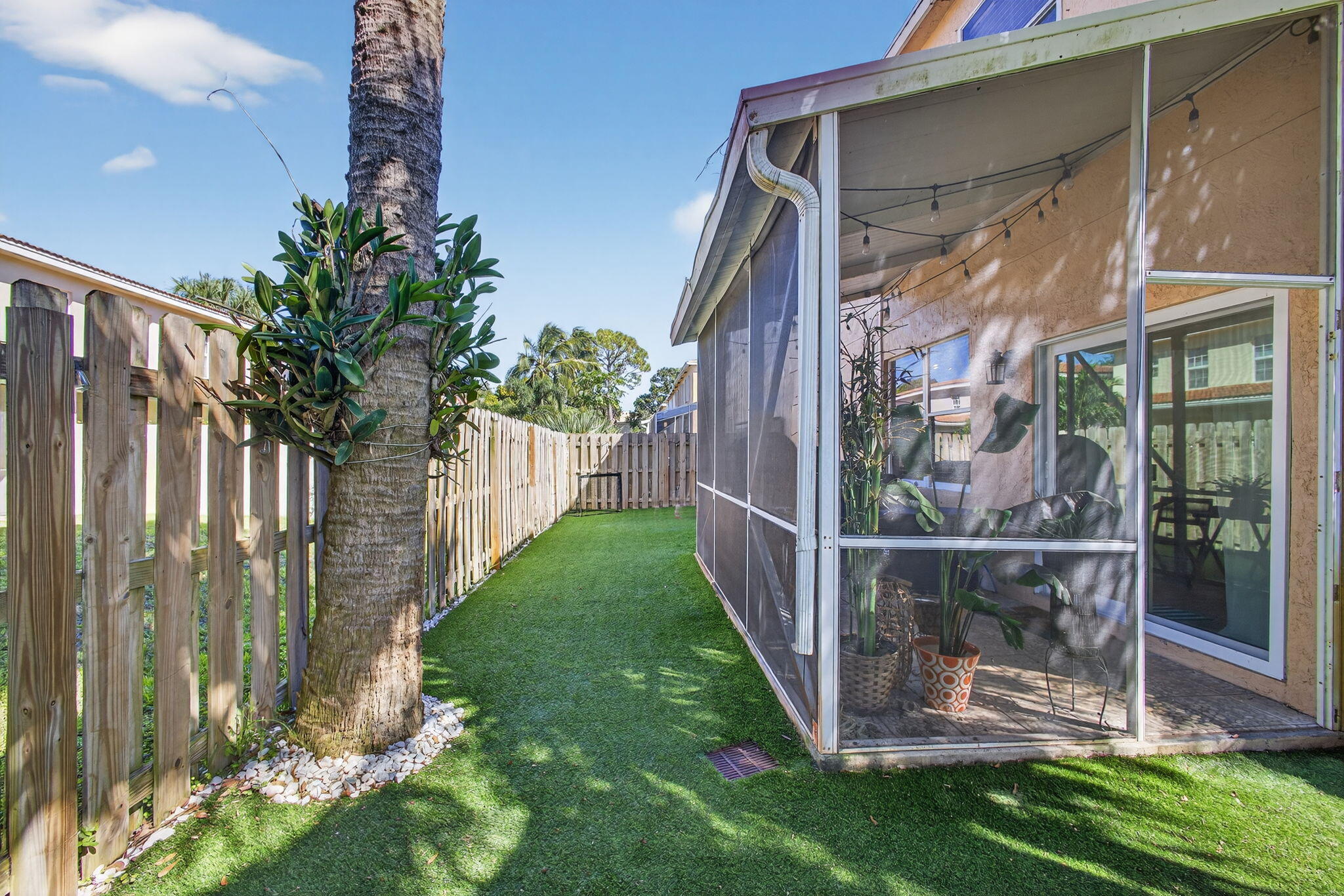 279 Live Oak Lane