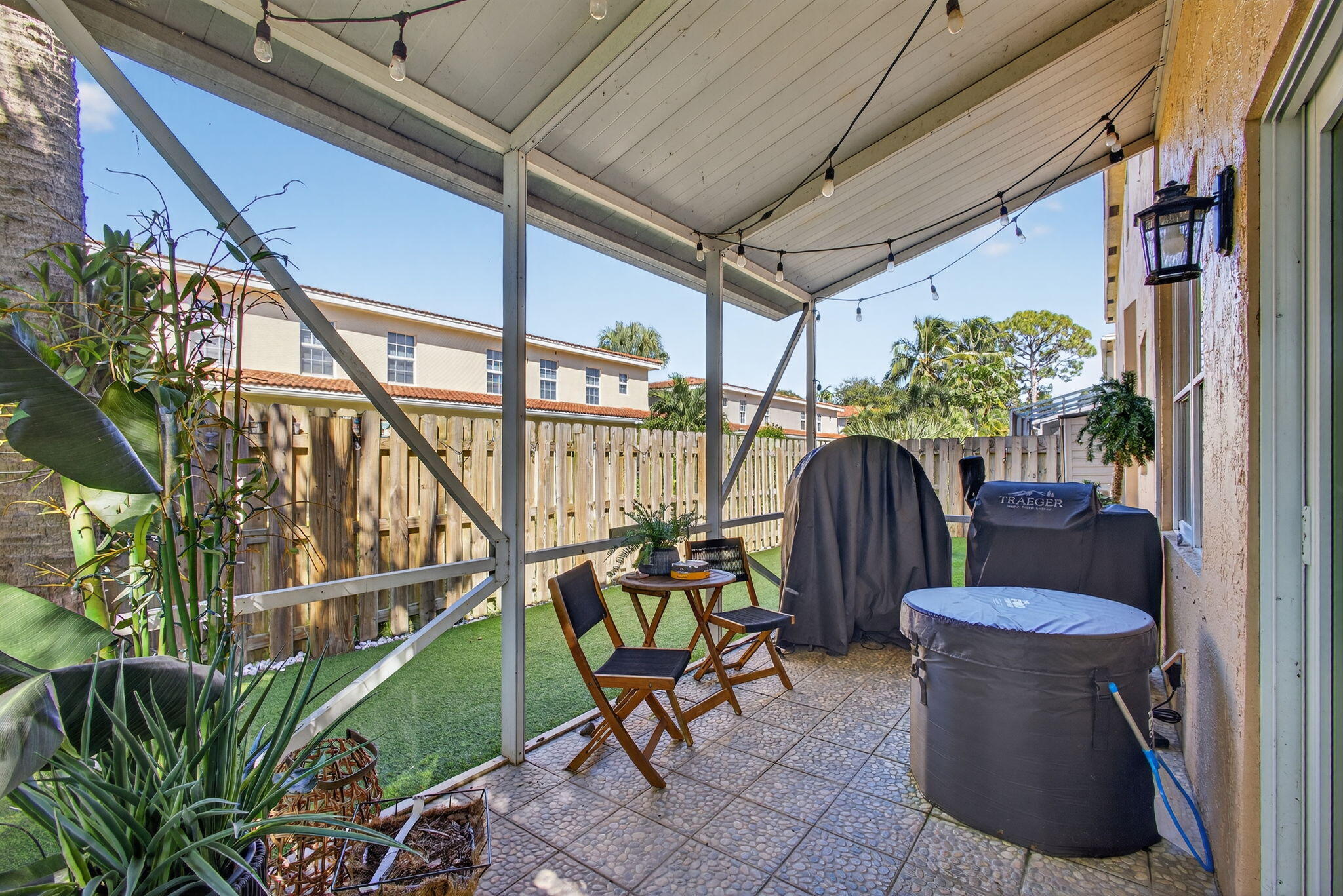 279 Live Oak Lane