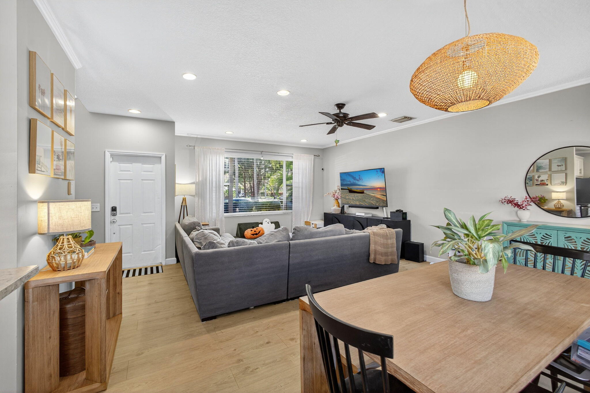 279 Live Oak Lane
