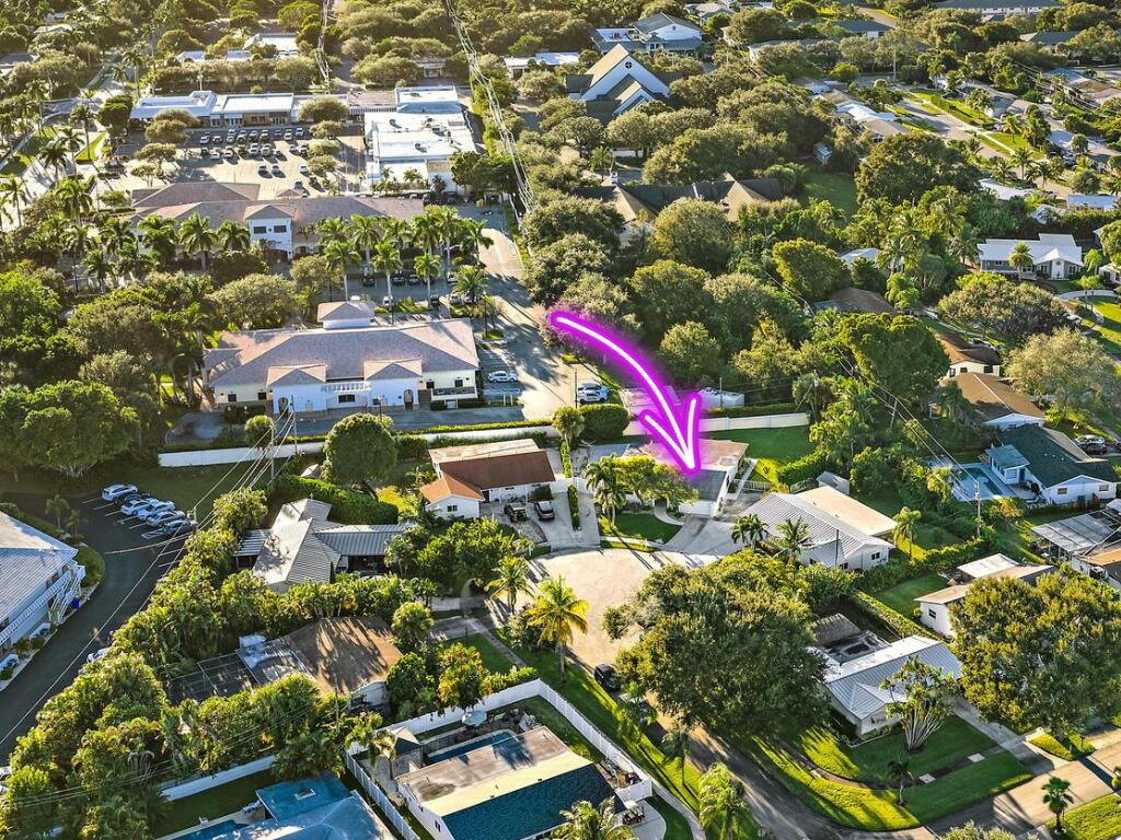 77 Holly Circle | Tequesta, Florida