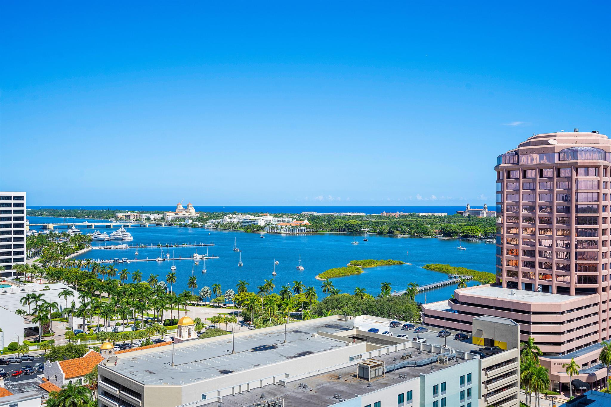 801 S Olive Avenue 813