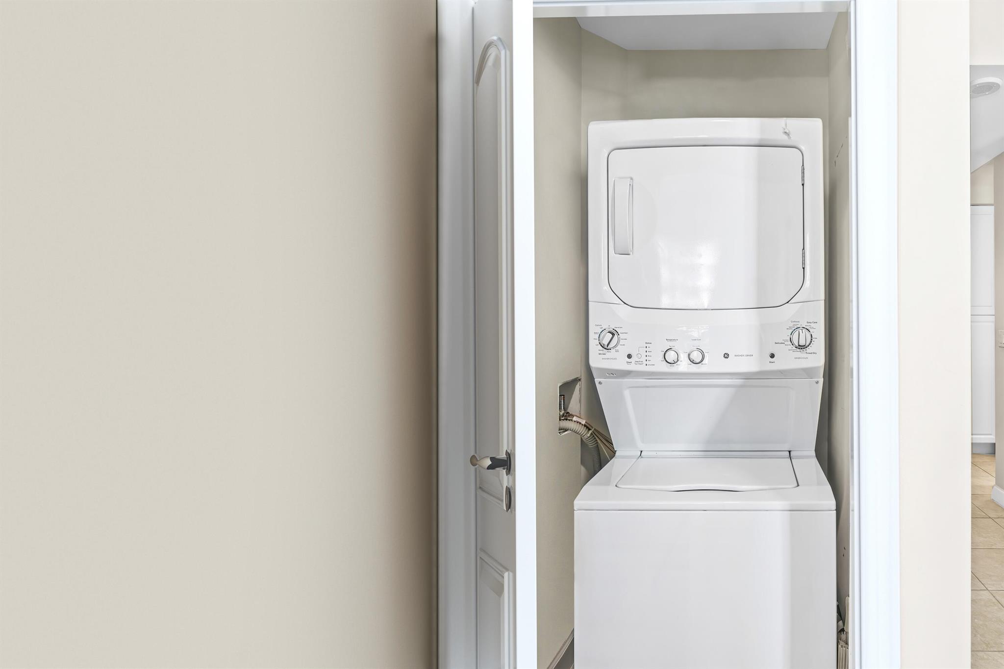 801 S Olive Avenue 813