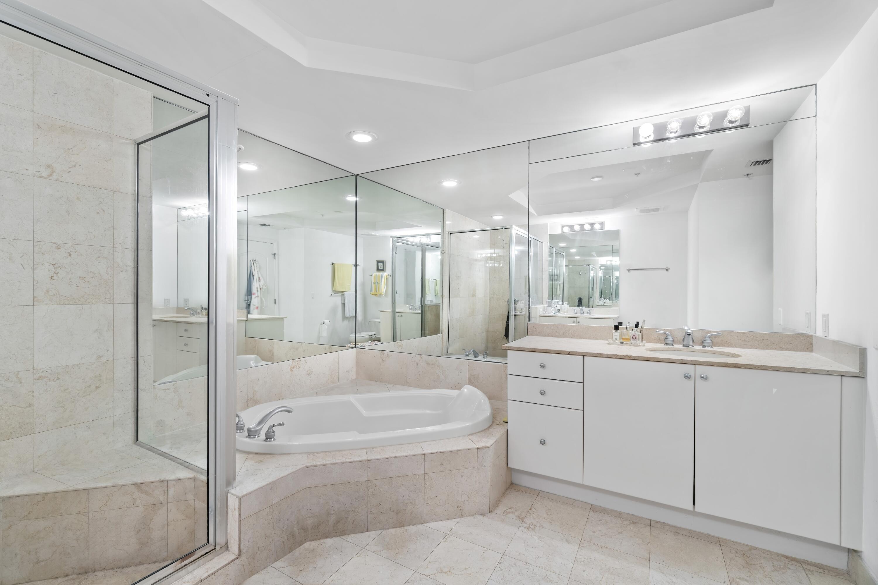 801 S Olive Avenue 813