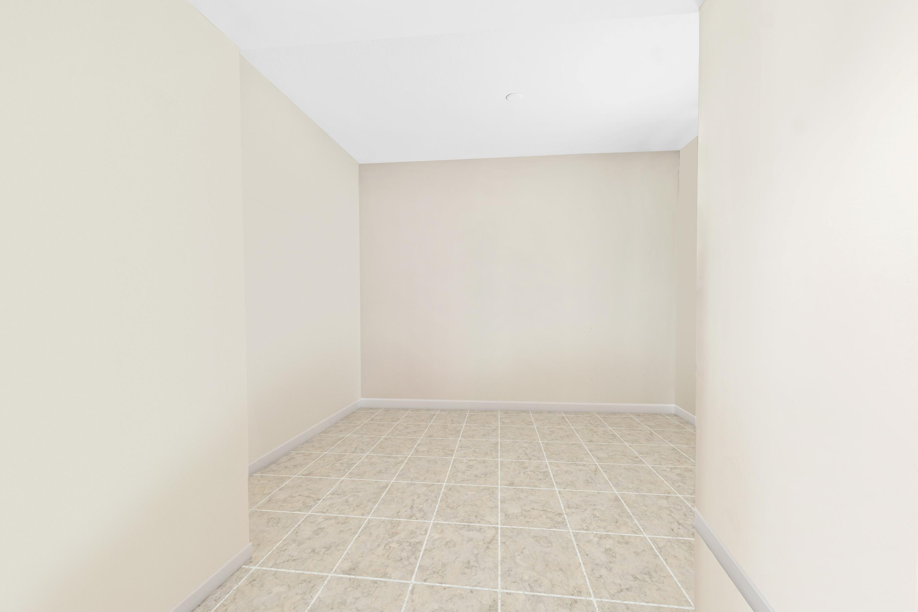 801 S Olive Avenue 813