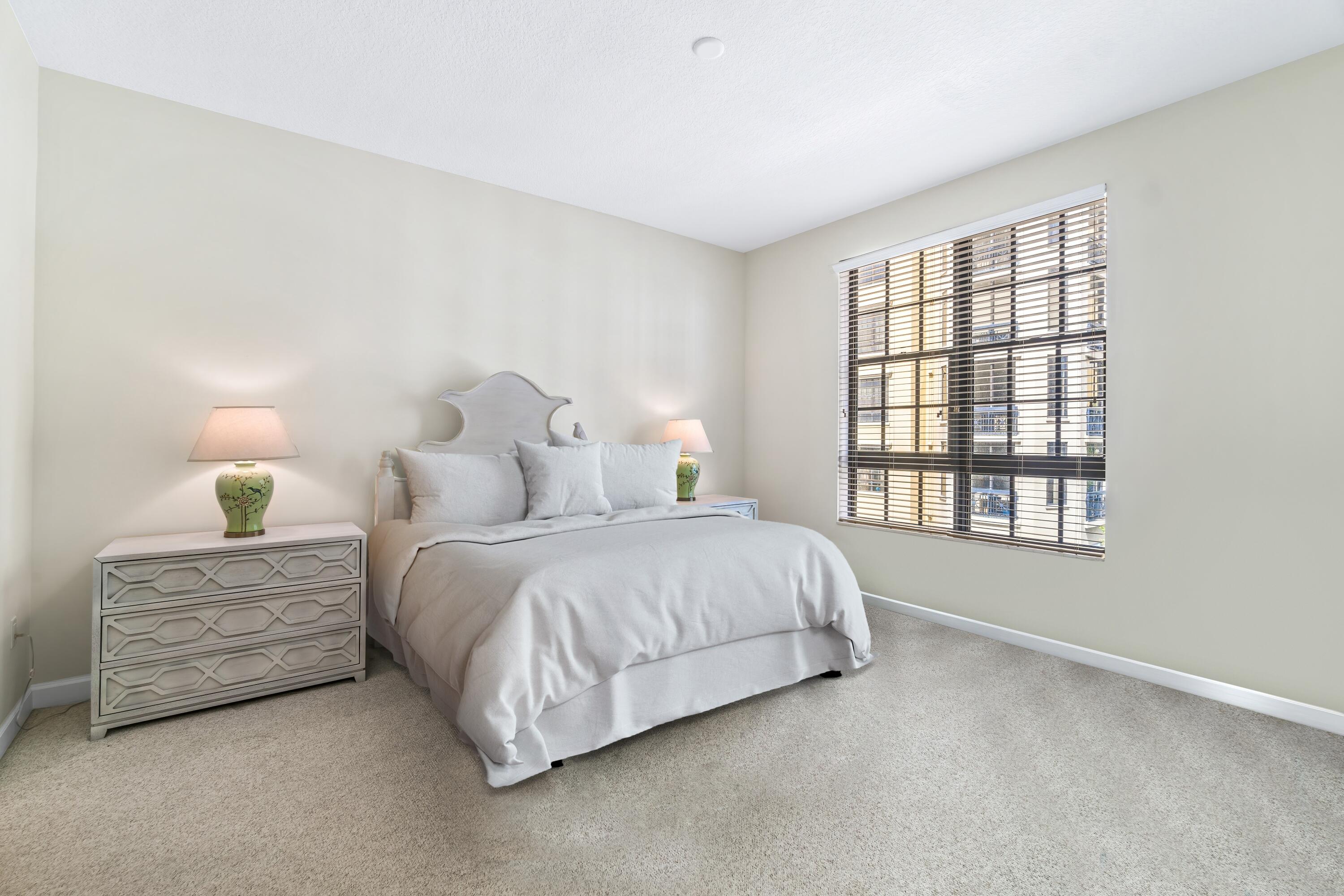 801 S Olive Avenue 813