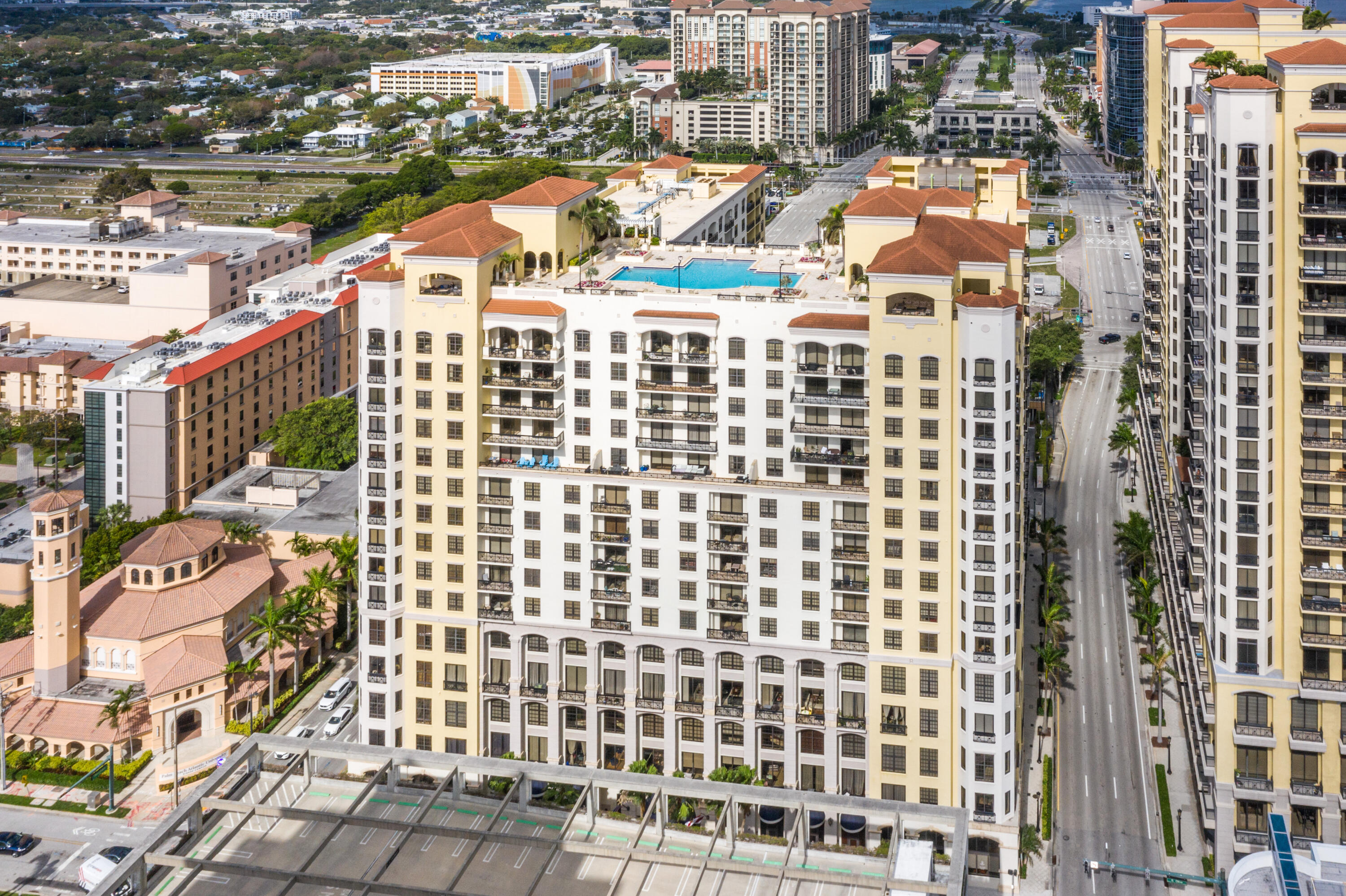 801 S Olive Avenue 813