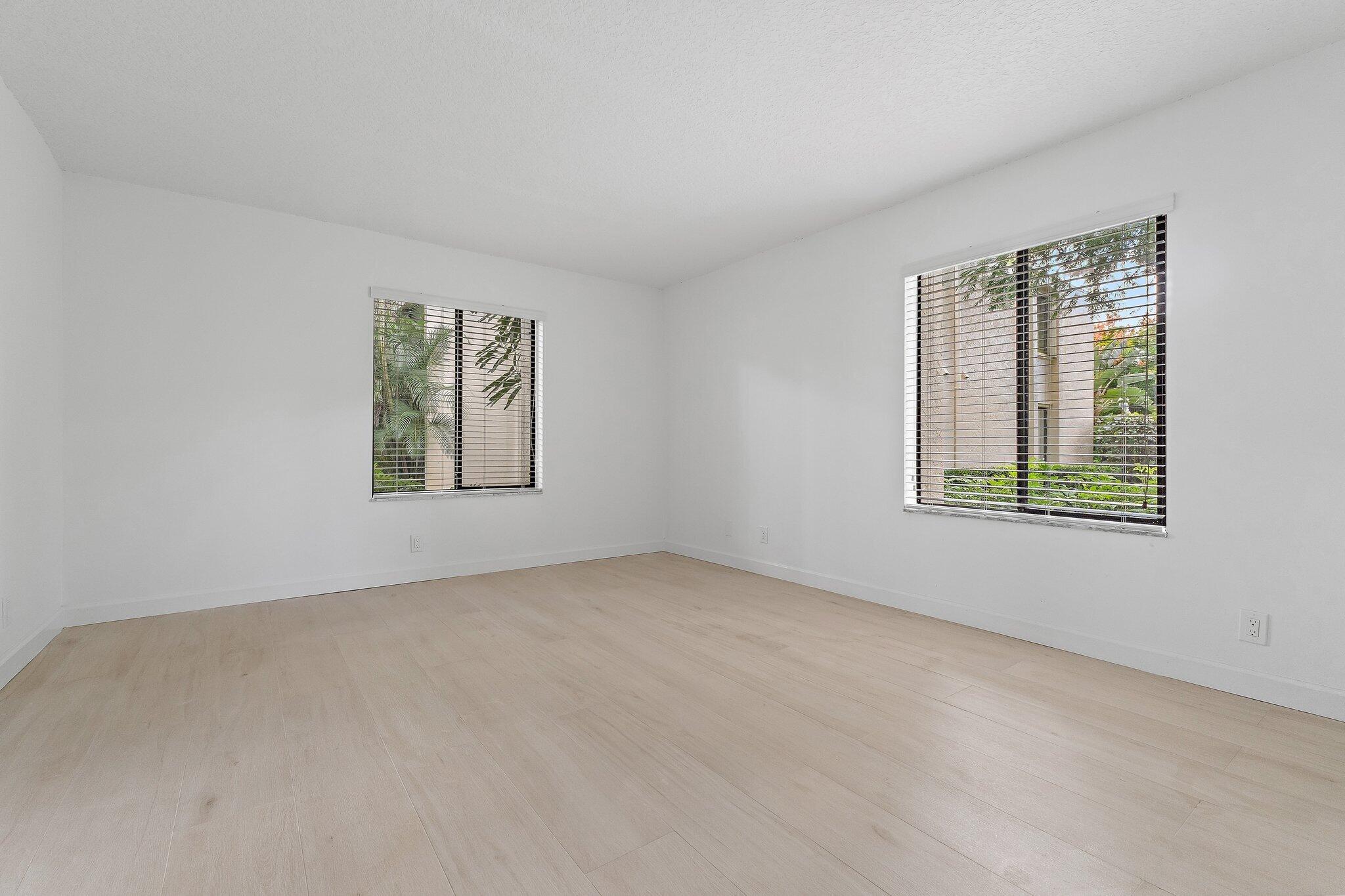 150 Pineview Road I4