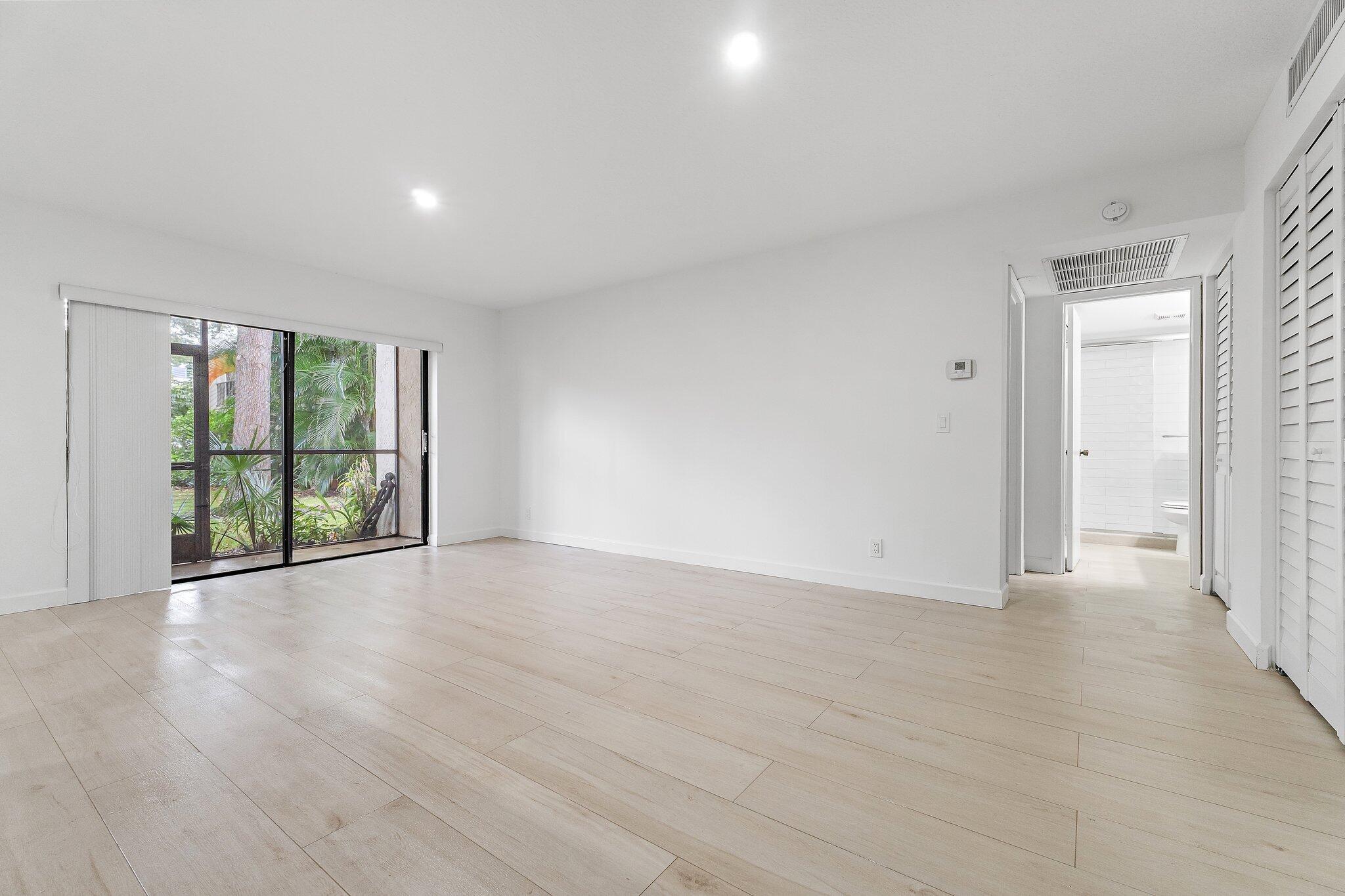 150 Pineview Road I4