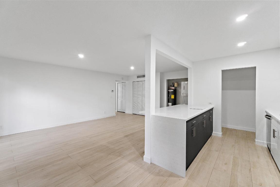 150 Pineview Road I4