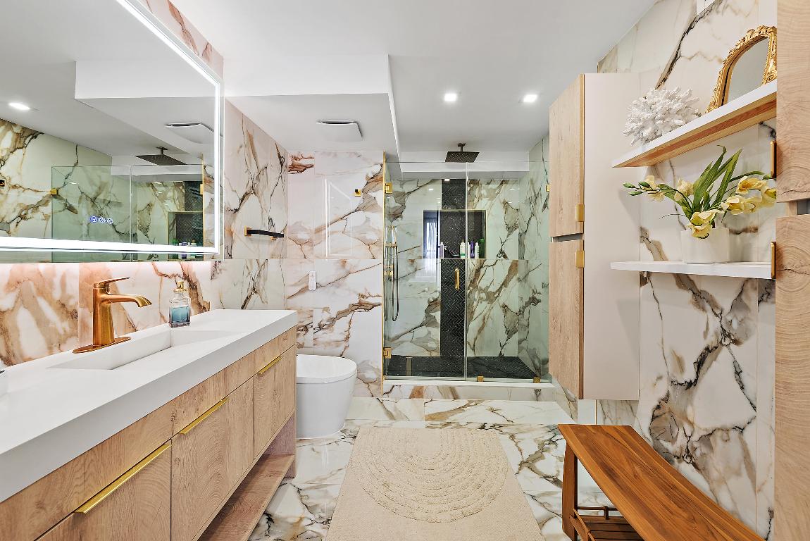 5480 N Ocean Drive B1b