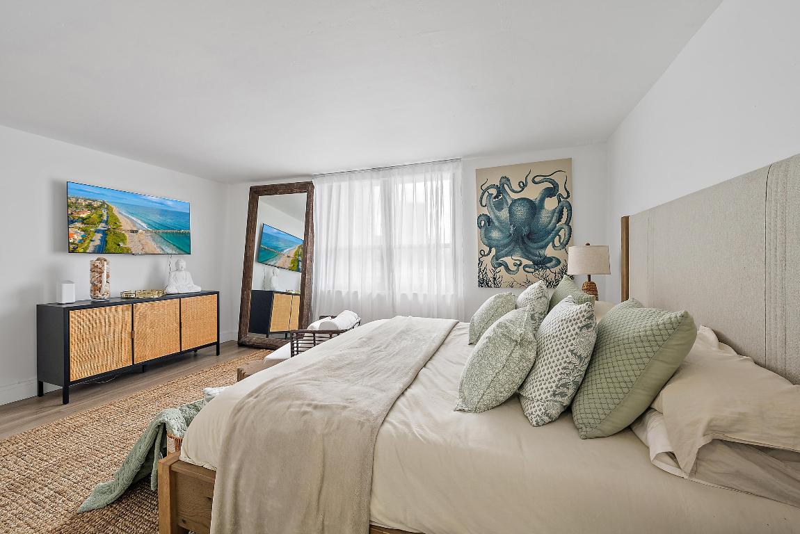 5480 N Ocean Drive B1b