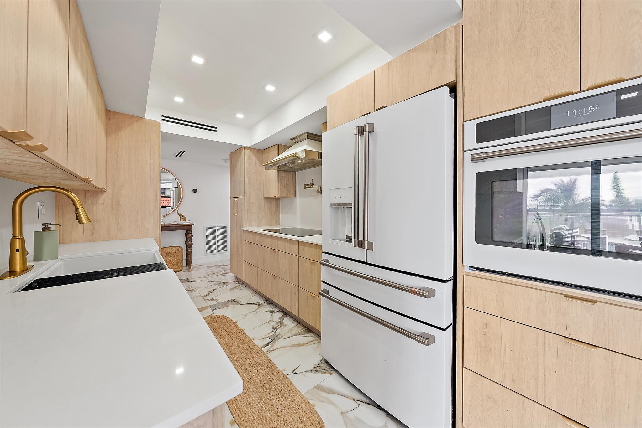 5480 N Ocean Drive B1b