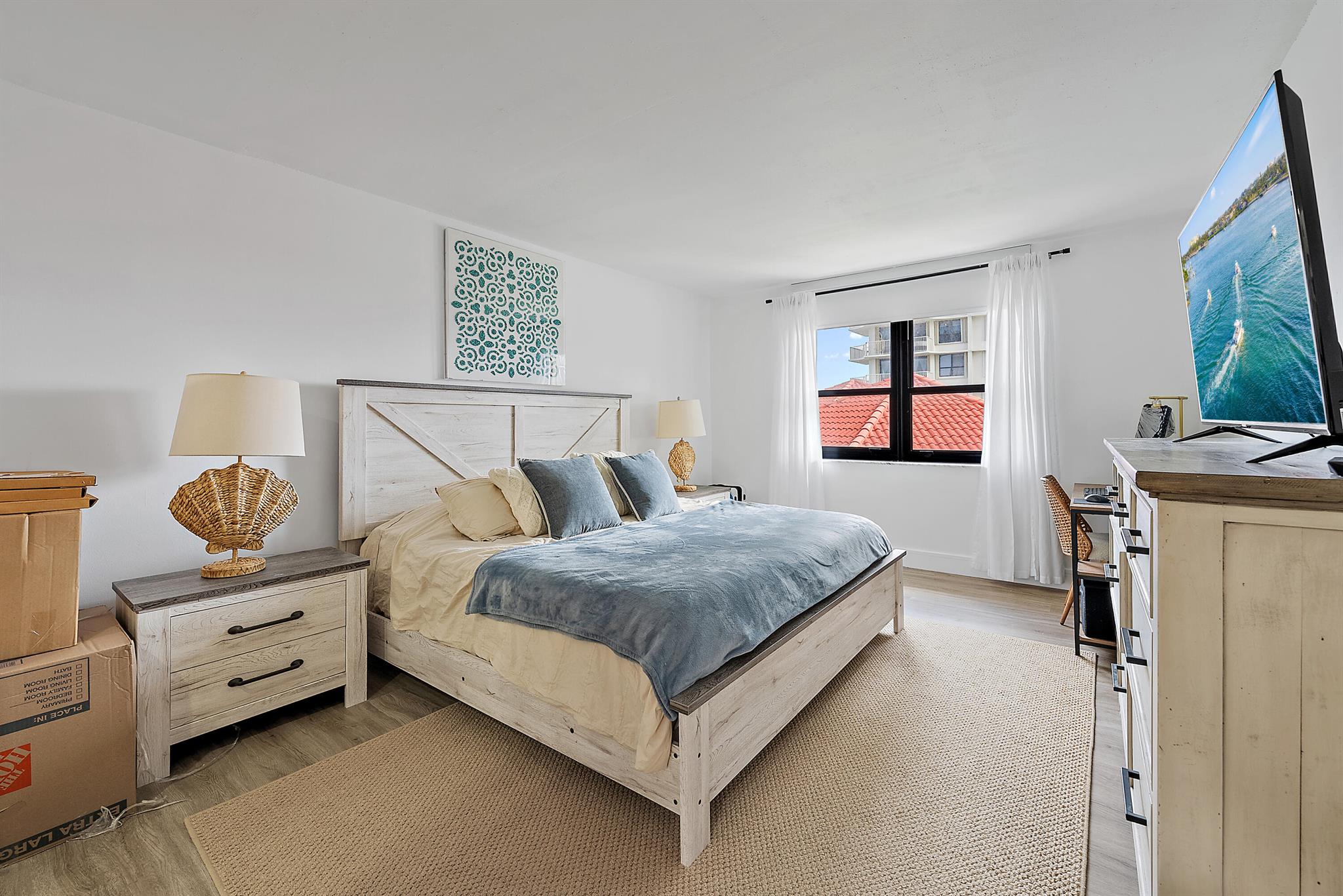 5480 N Ocean Drive B1b