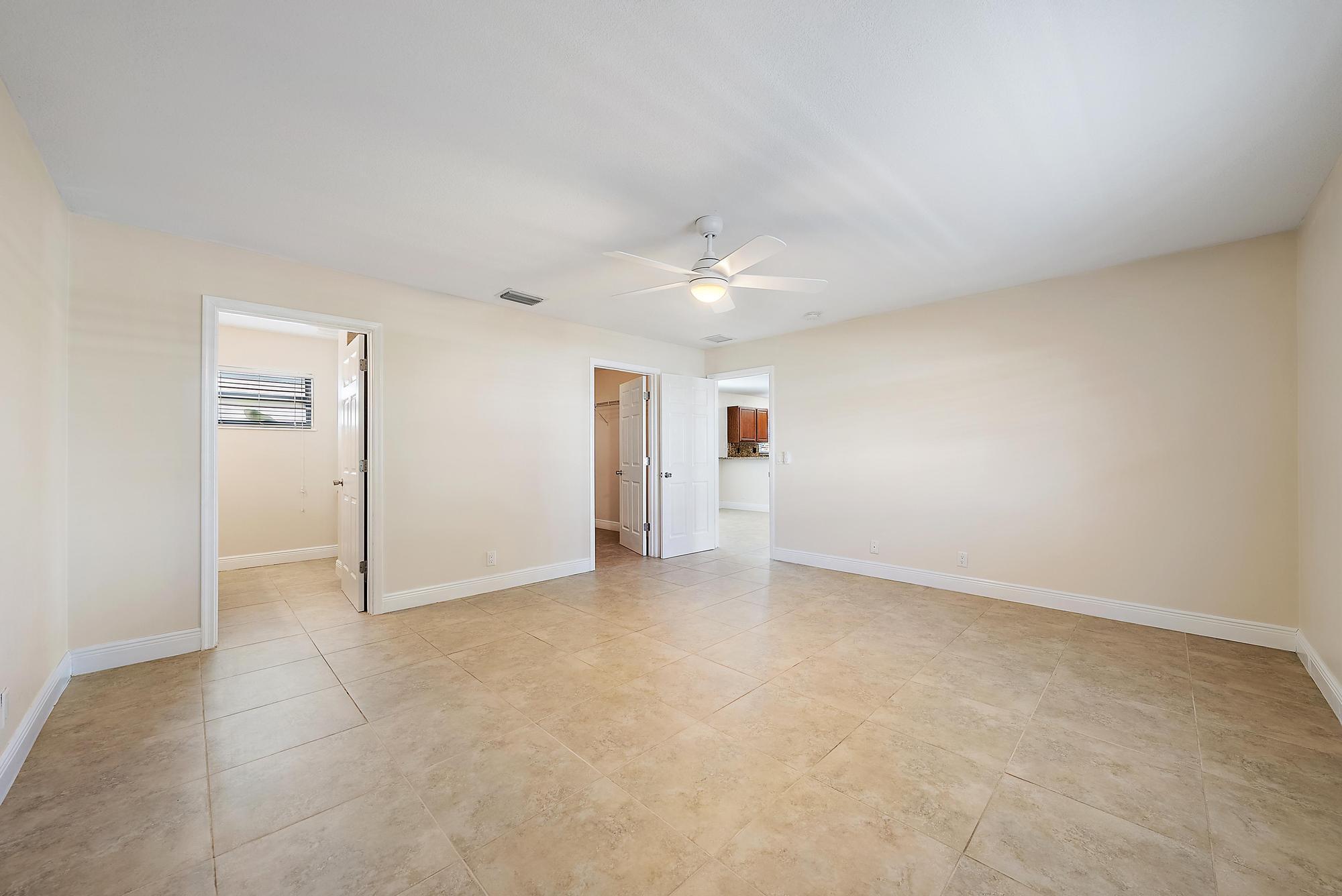 135 Shore Court 204