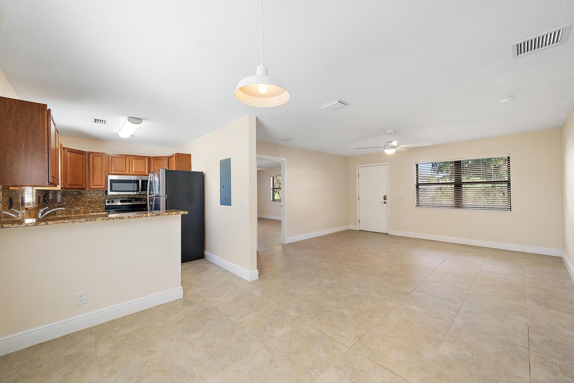 135 Shore Court 204