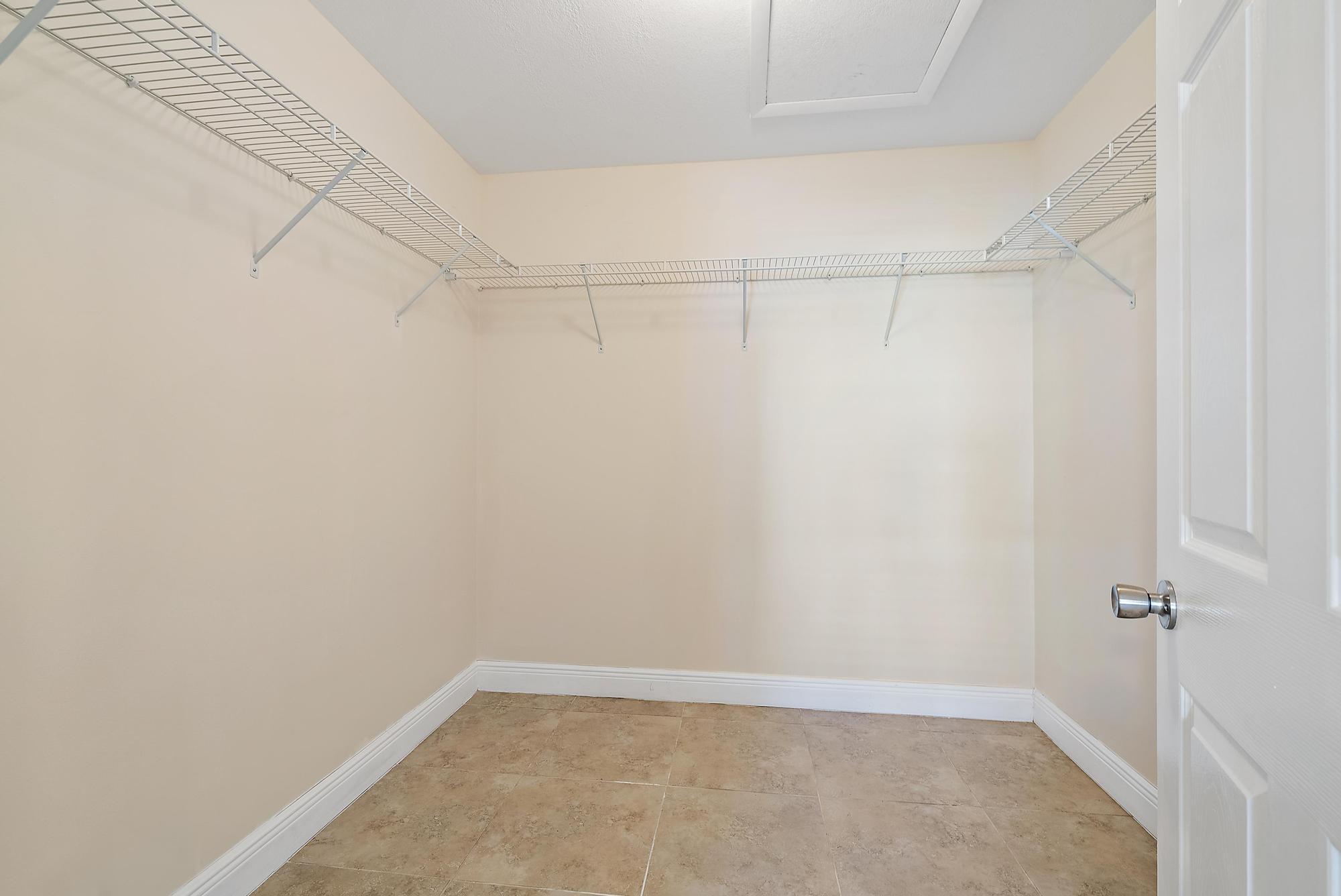 135 Shore Court 204