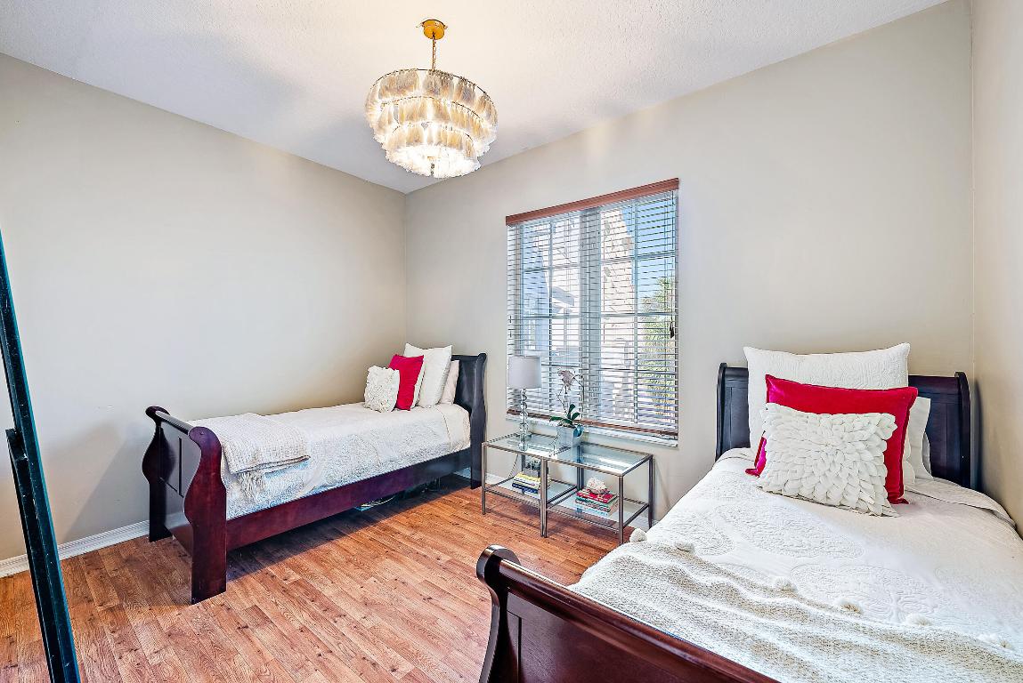 1200 Town Center Drive 225