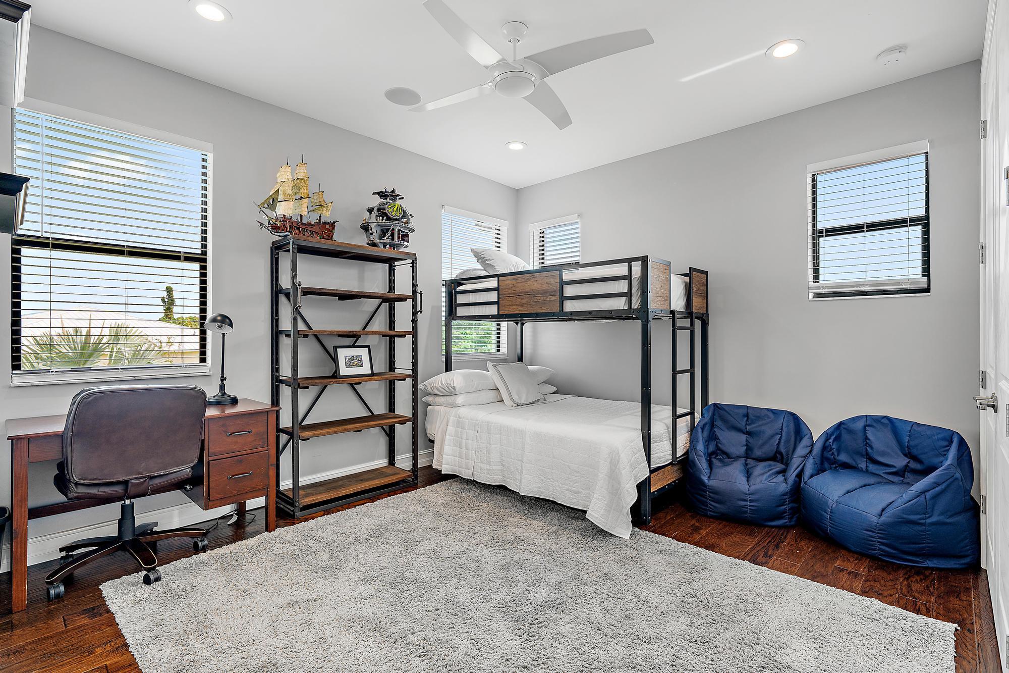 8164 SE Old Plantation Circle