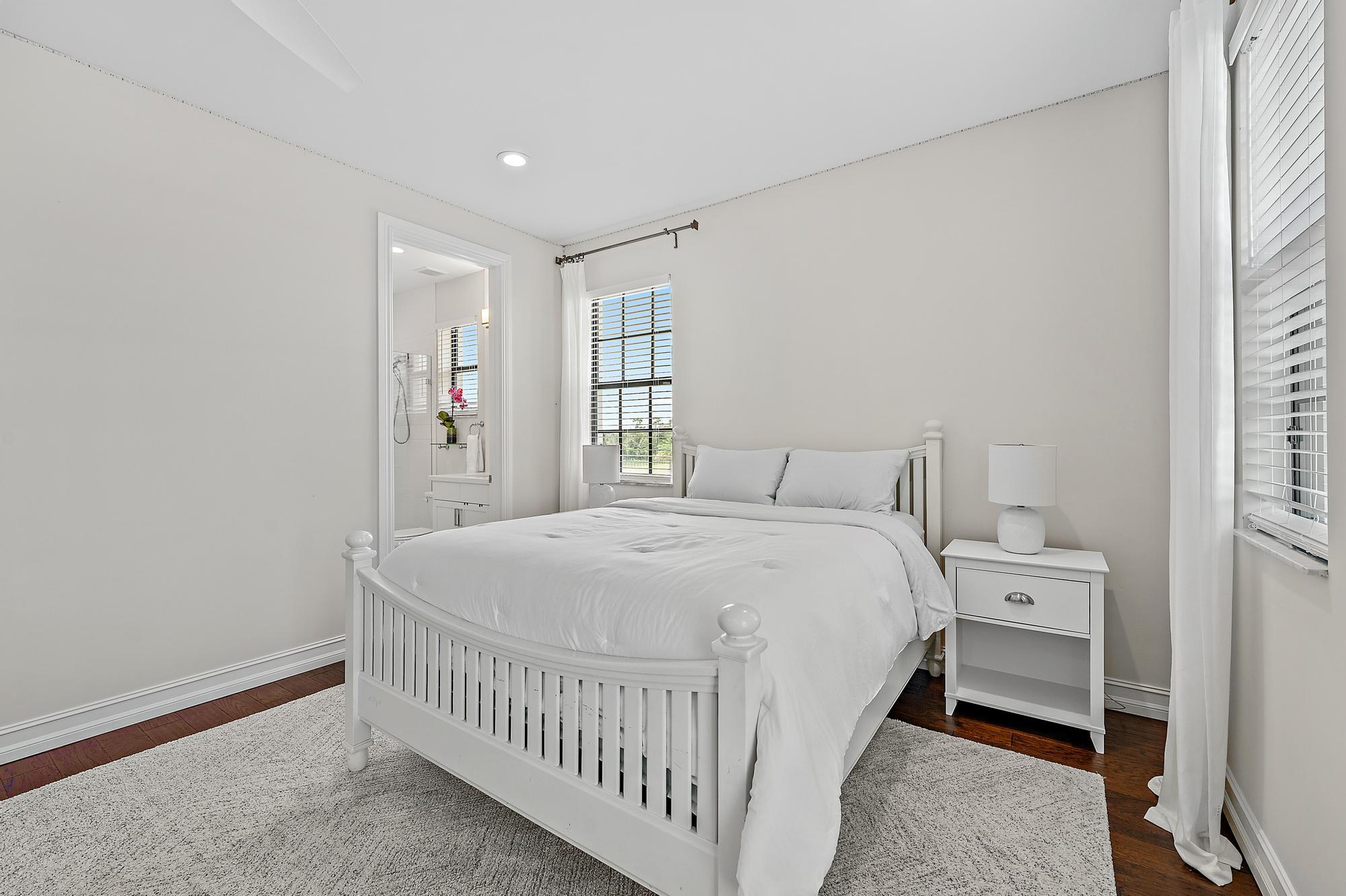 8164 SE Old Plantation Circle