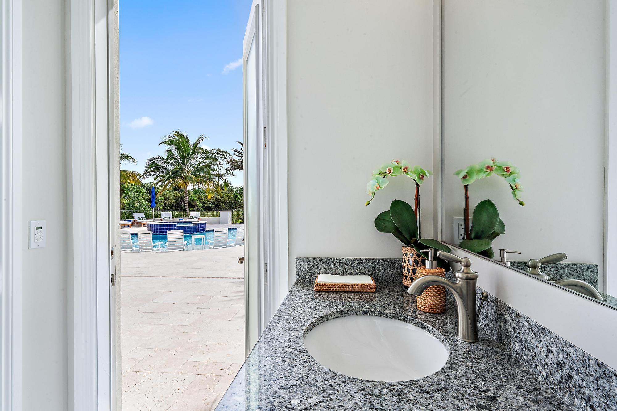 8164 SE Old Plantation Circle