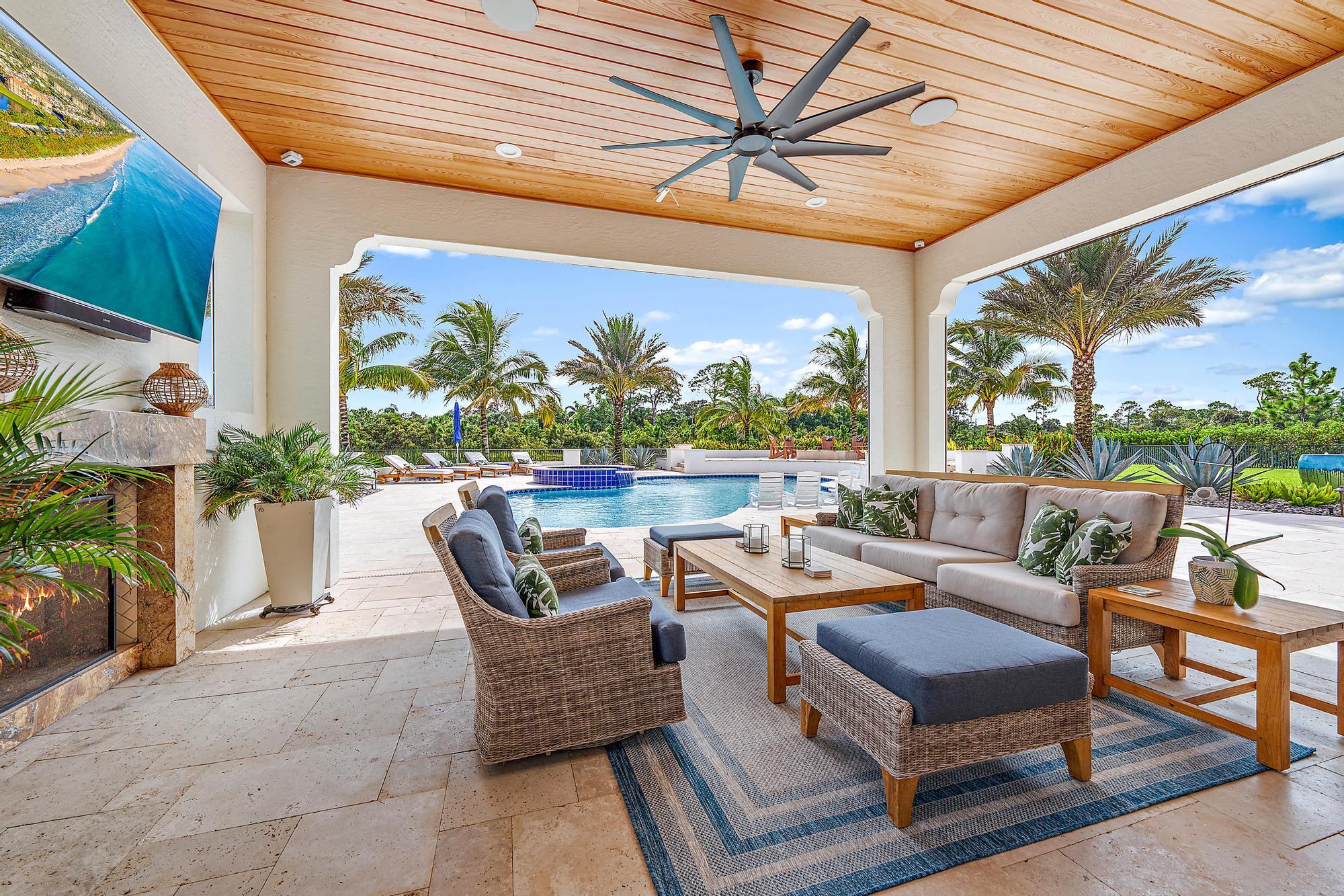 8164 SE Old Plantation Circle