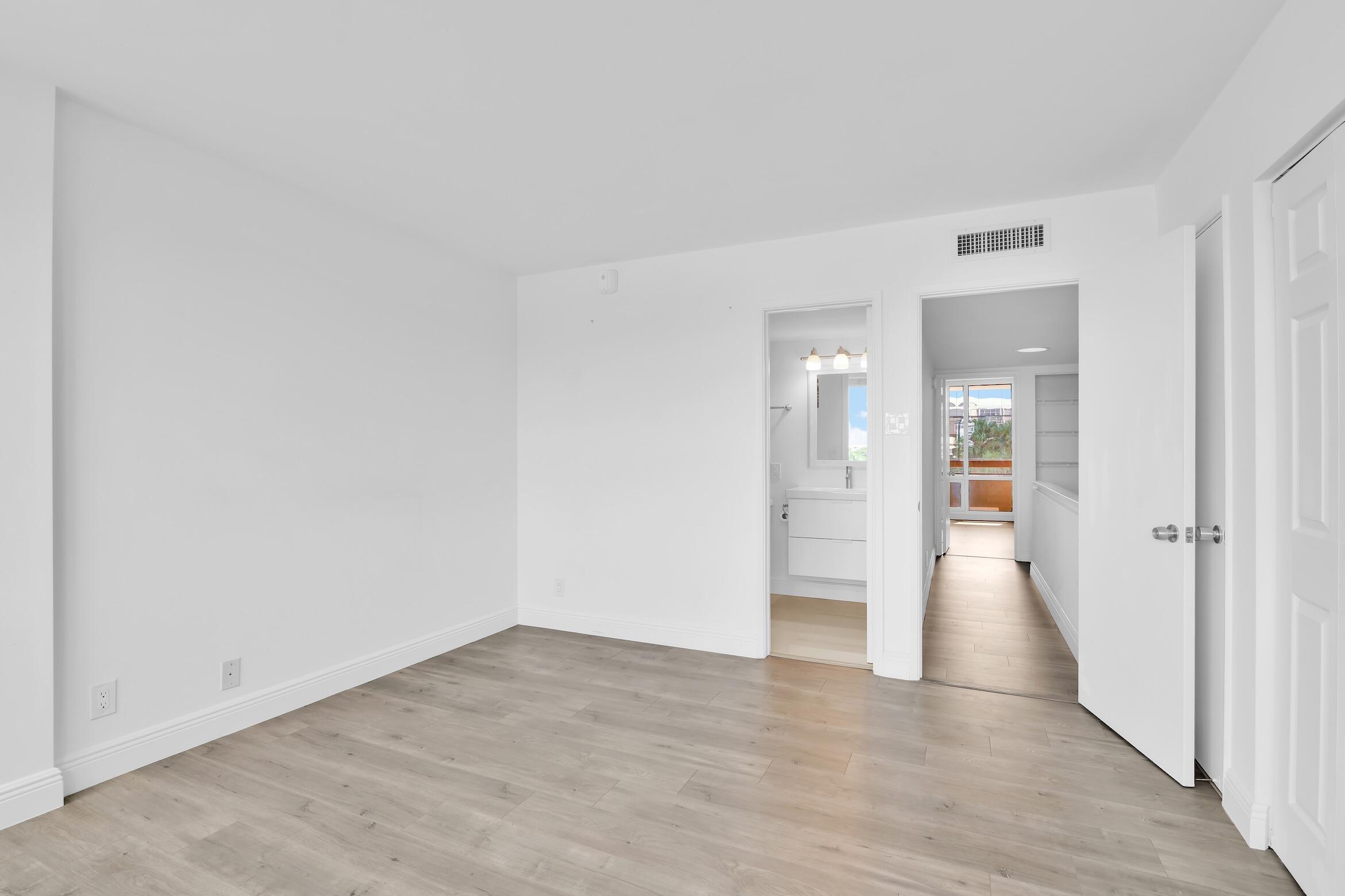 1401 S Federal Highway 206